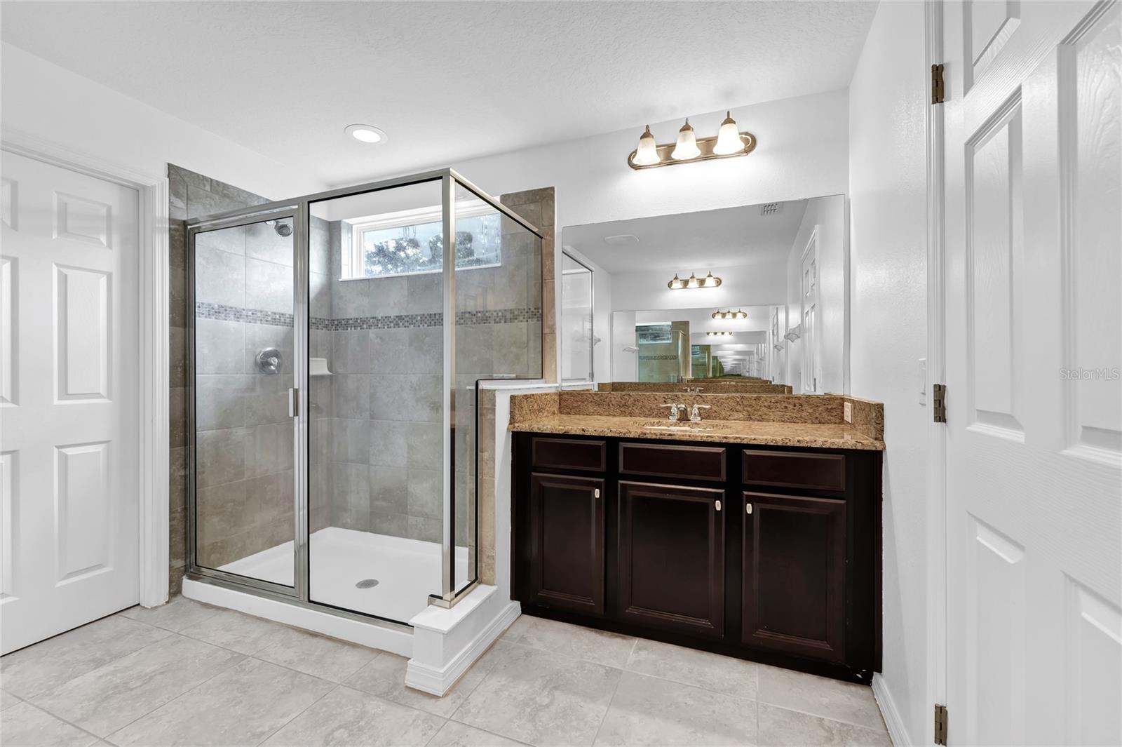 Listing photo id 23 for 14336 Orchard Hills Boulevard