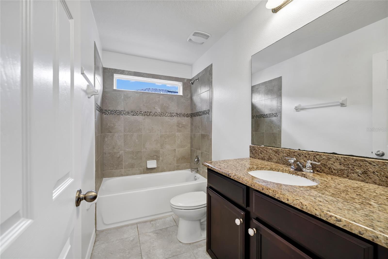 Listing photo id 27 for 14336 Orchard Hills Boulevard