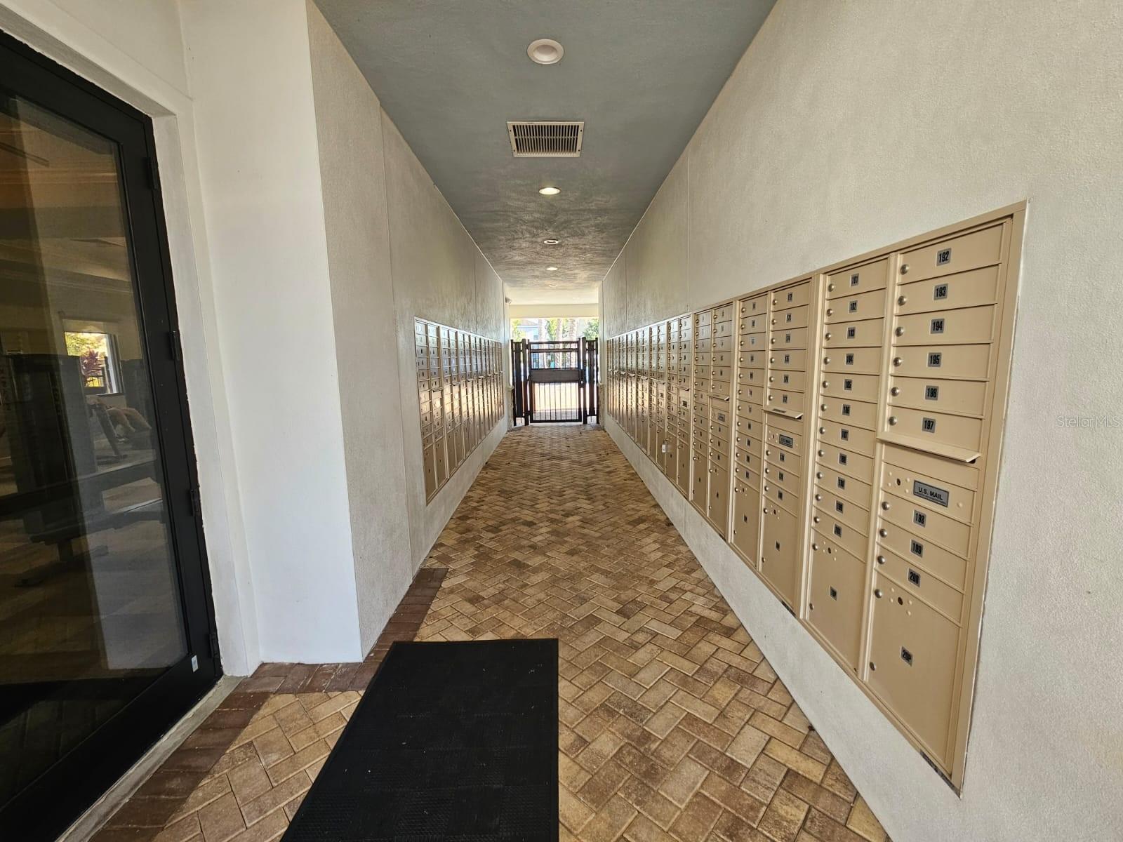 Image 28 of 40 For 3059 Beaver Creek Drive