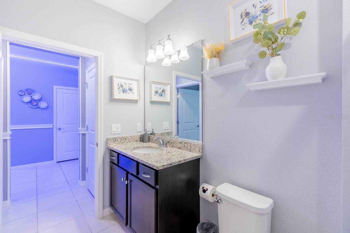 Image 14 of 42 For 996 Paradise Drive