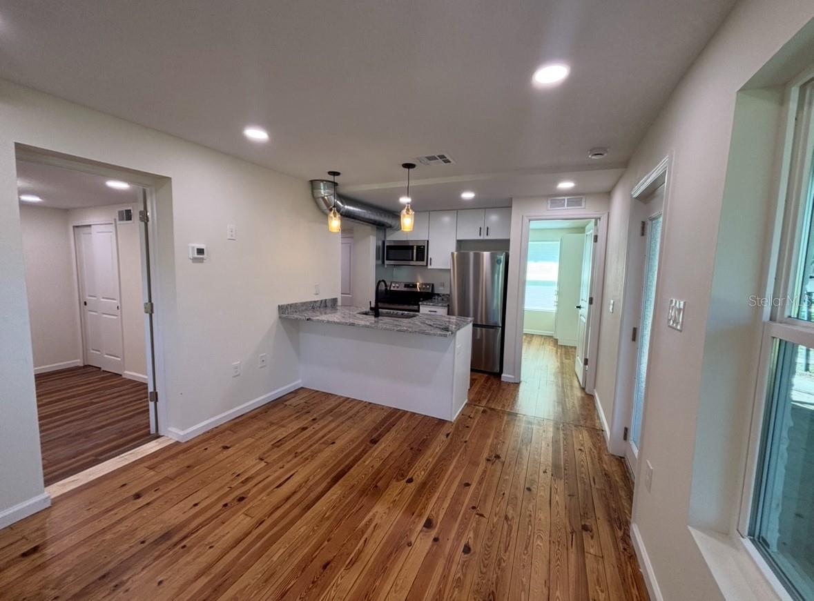 Image 4 of 13 For 1604 8th Street