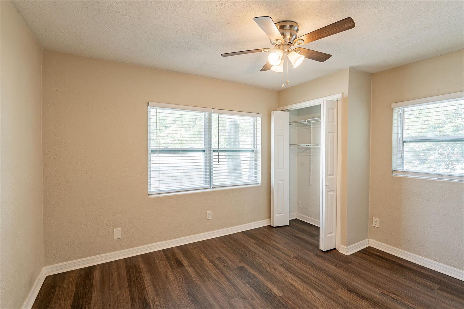 Image 11 of 21 For 1411 Powers Drive