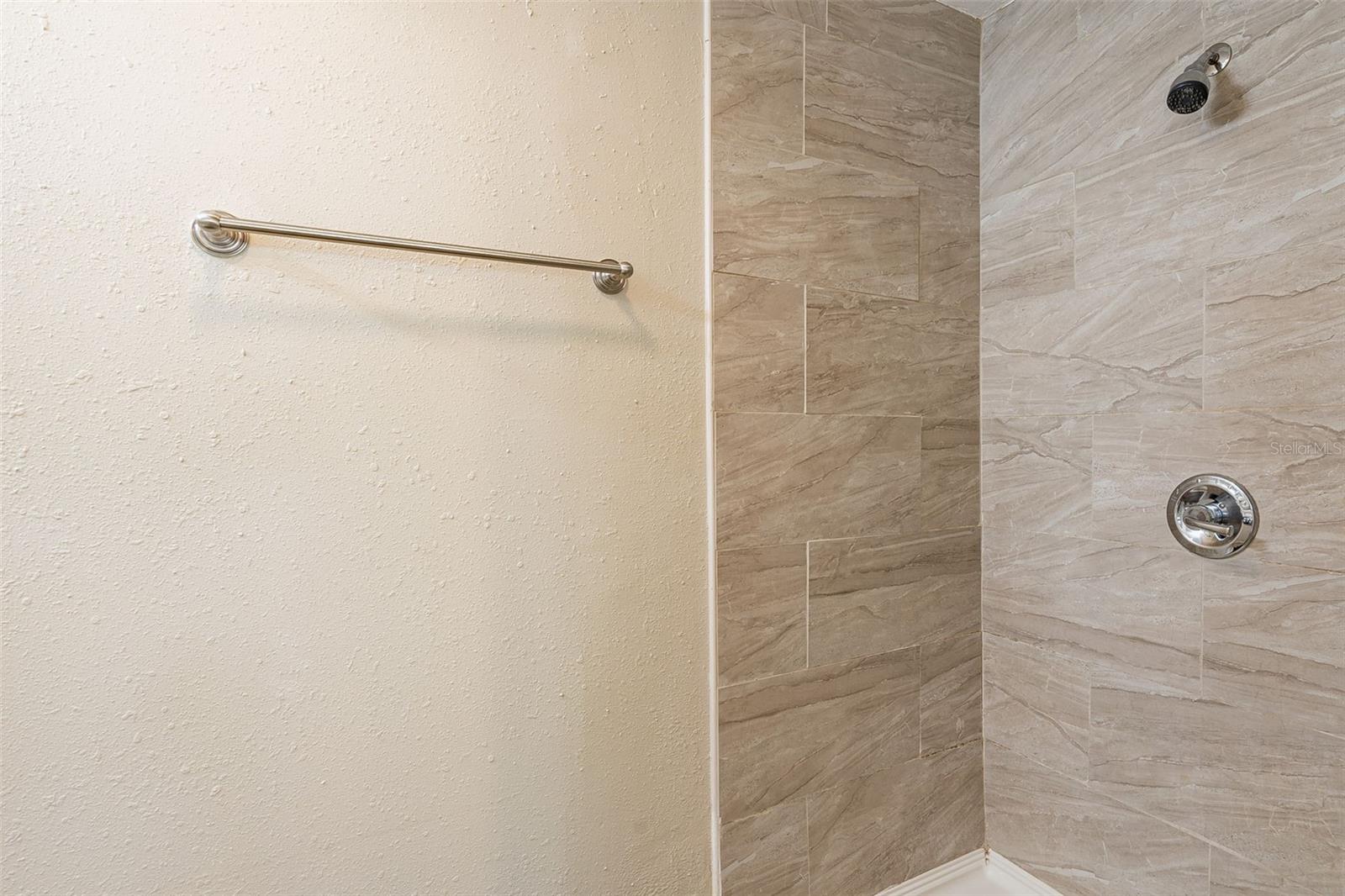 Image 15 of 21 For 1411 Powers Drive