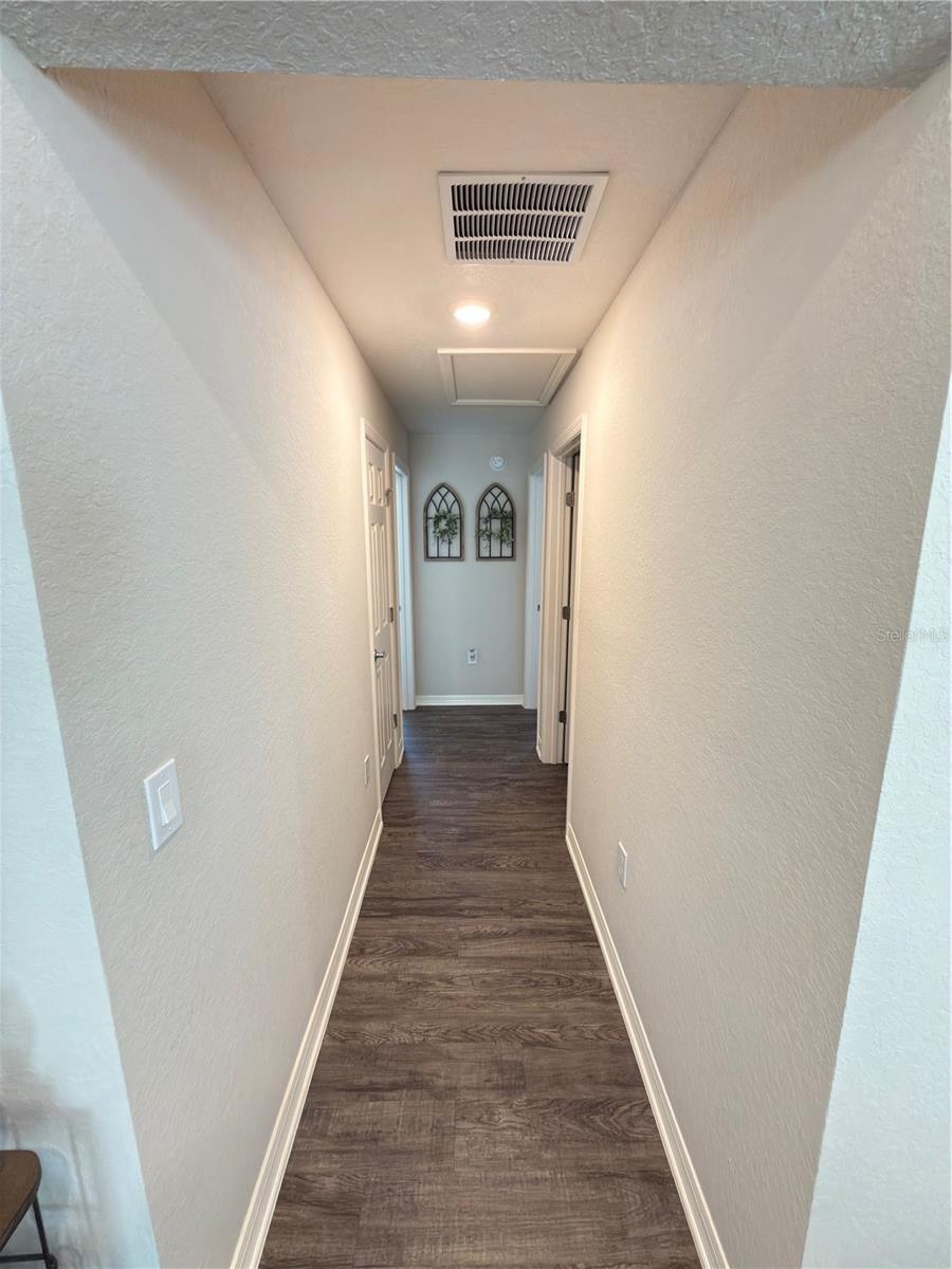 Image 14 of 42 For 1088 Zion Drive