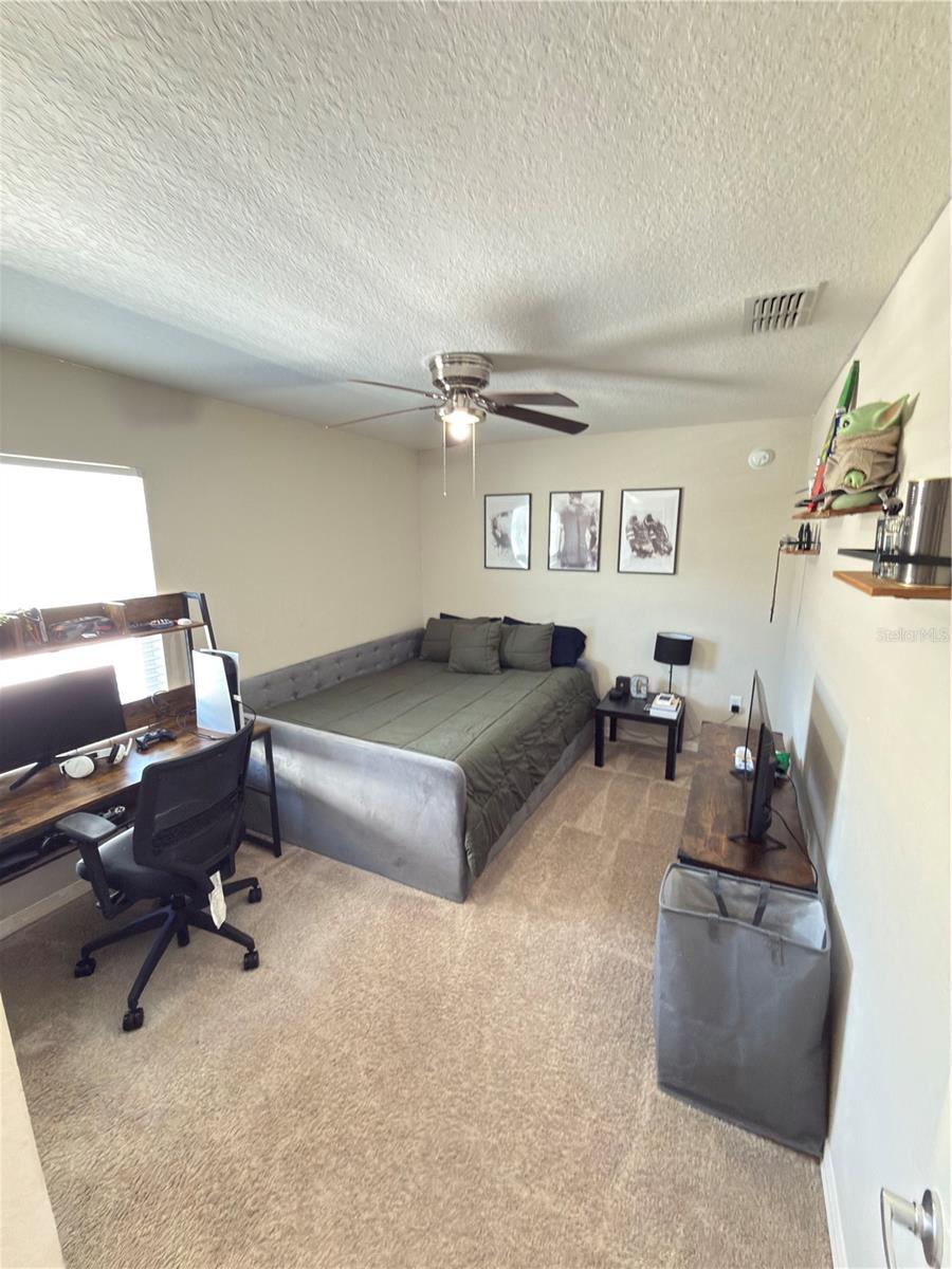 Image 21 of 42 For 1088 Zion Drive