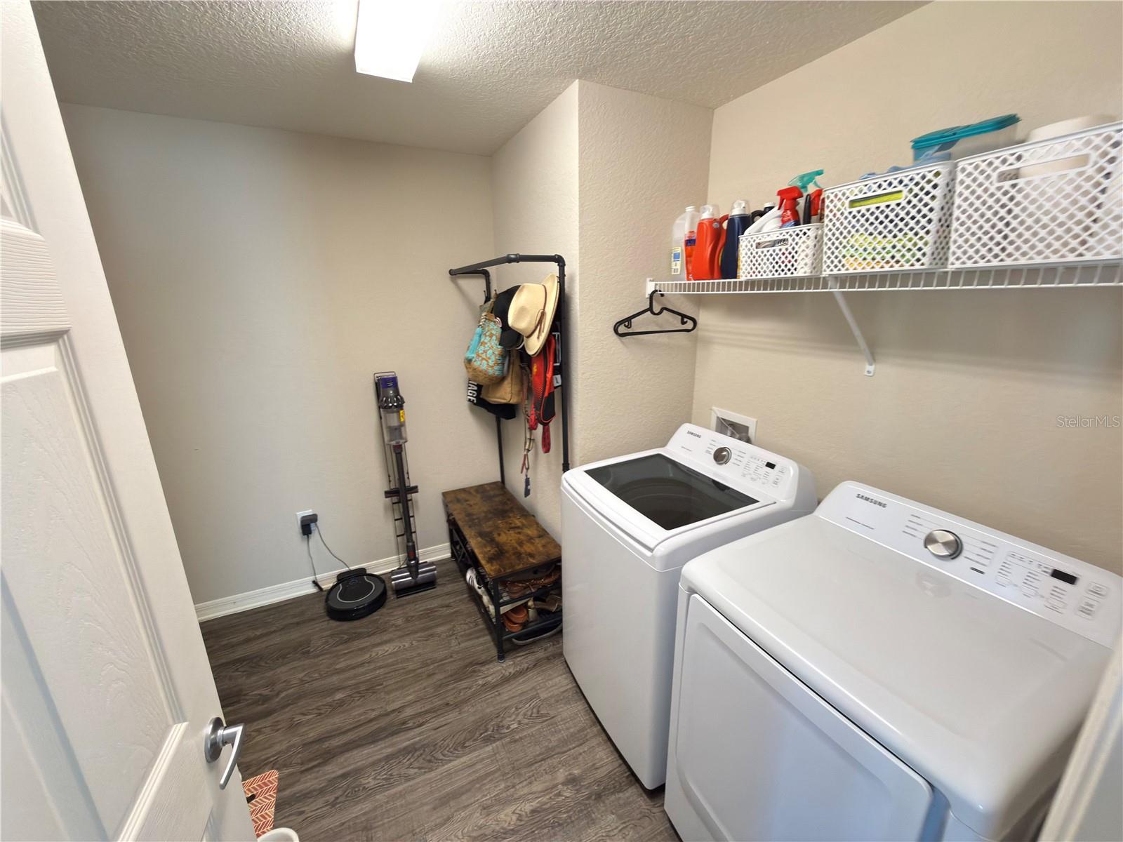 Image 28 of 42 For 1088 Zion Drive