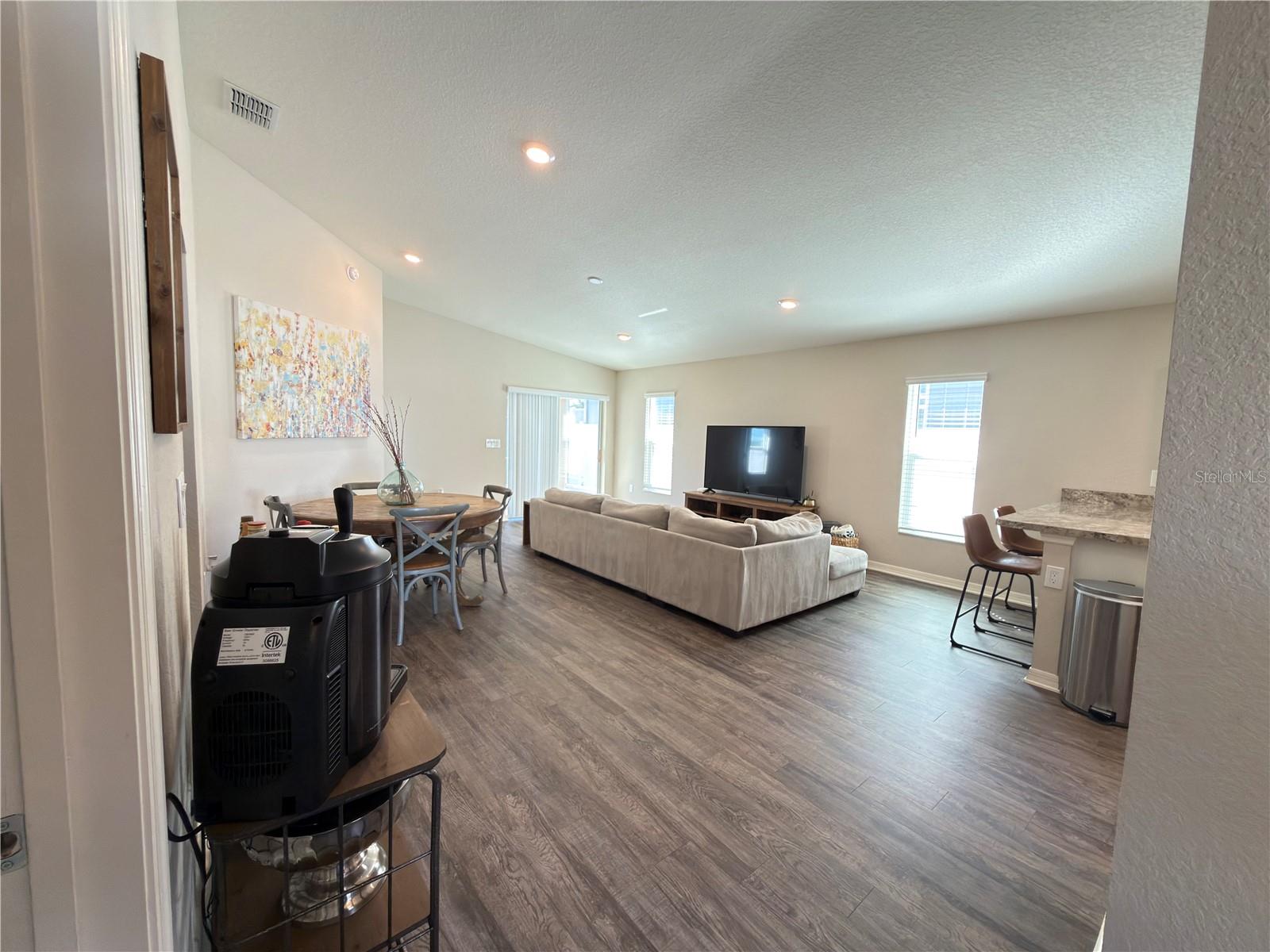 Image 8 of 42 For 1088 Zion Drive