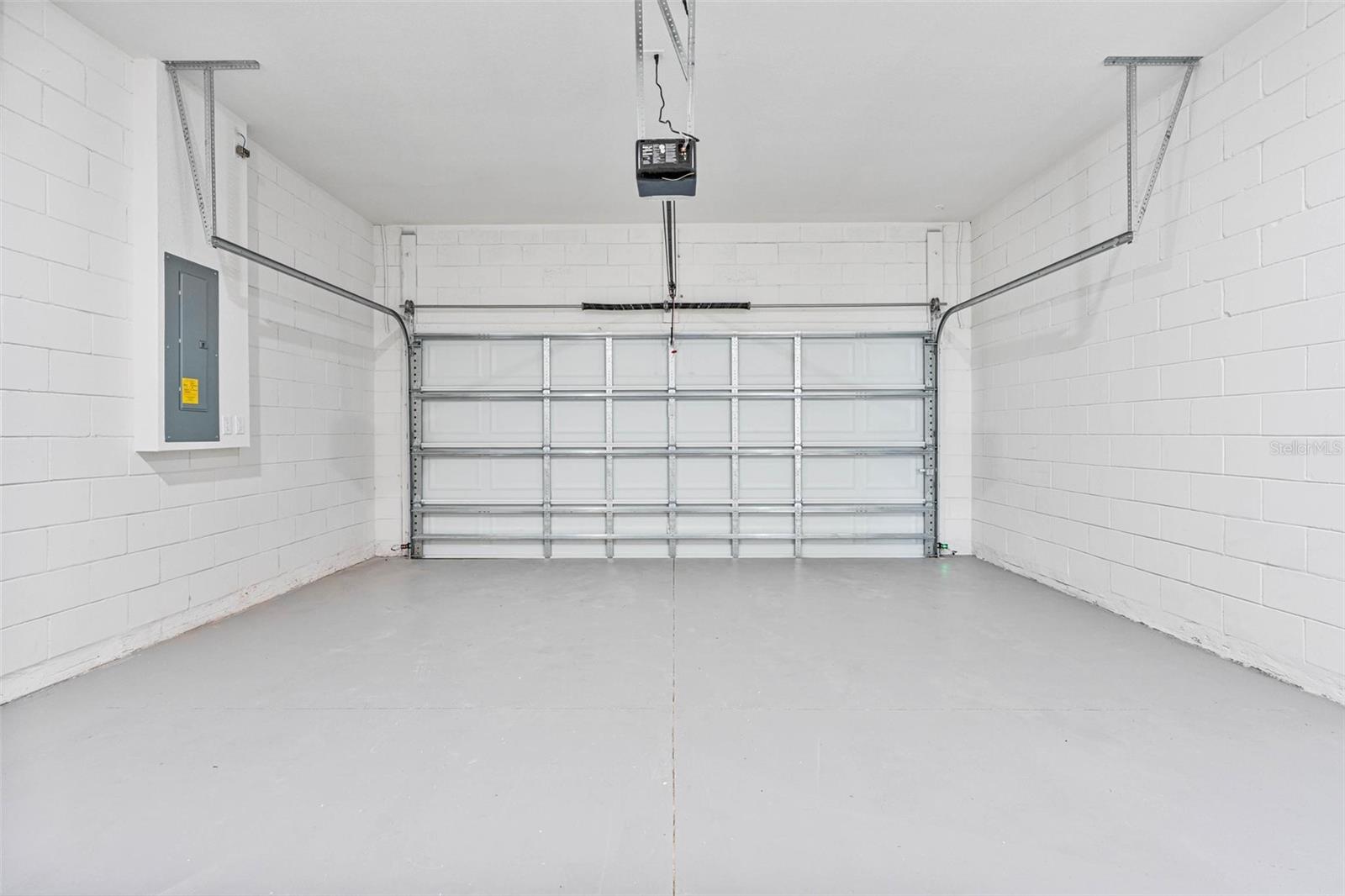 Image 25 of 46 For 7916 Hale Road