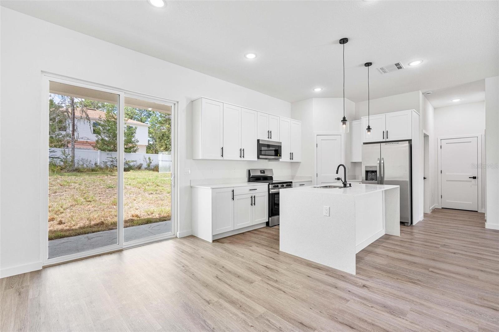 Image 6 of 46 For 7916 Hale Road