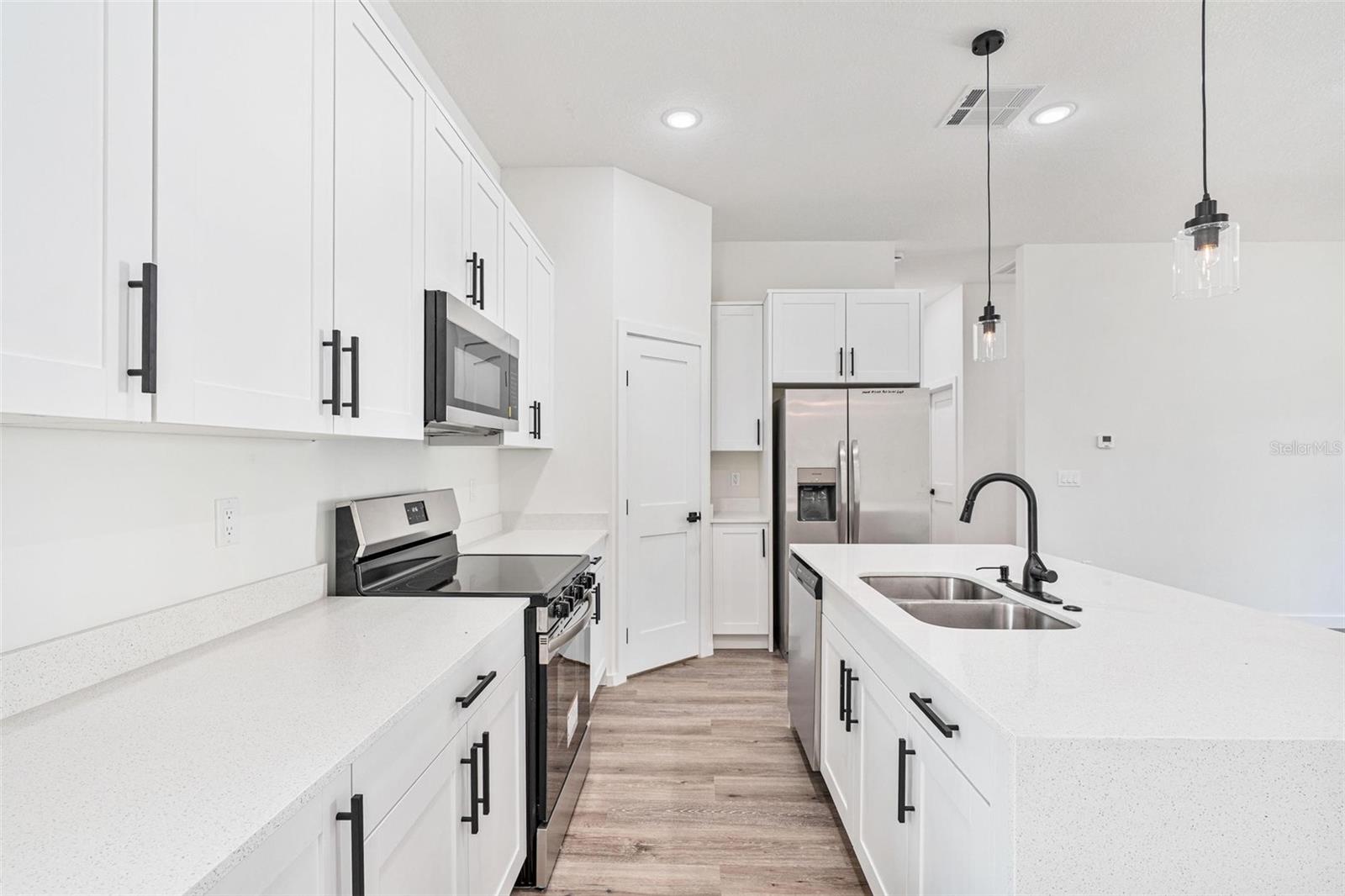 Image 9 of 46 For 7916 Hale Road