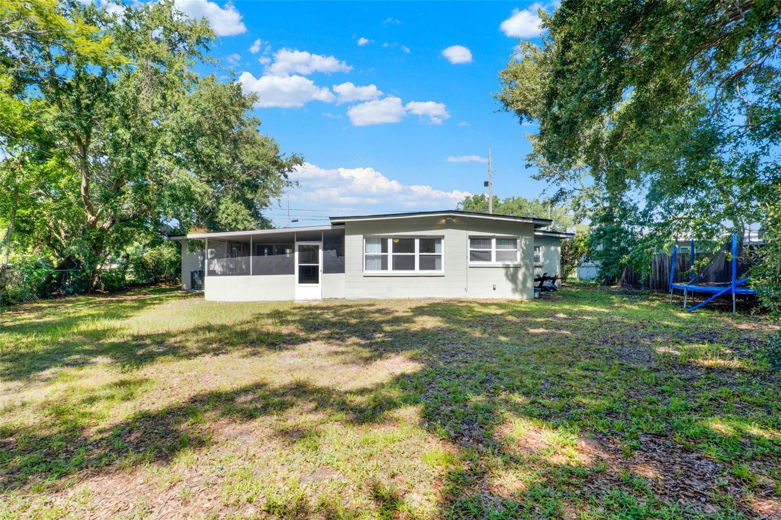 Image 2 of 16 For 417 Tampa Avenue