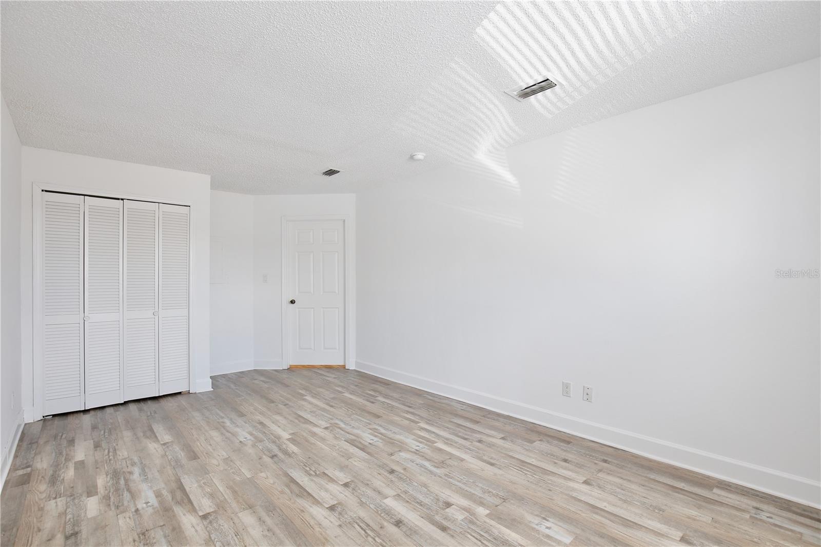 Image 13 of 20 For 8842 Coral Palms Court A