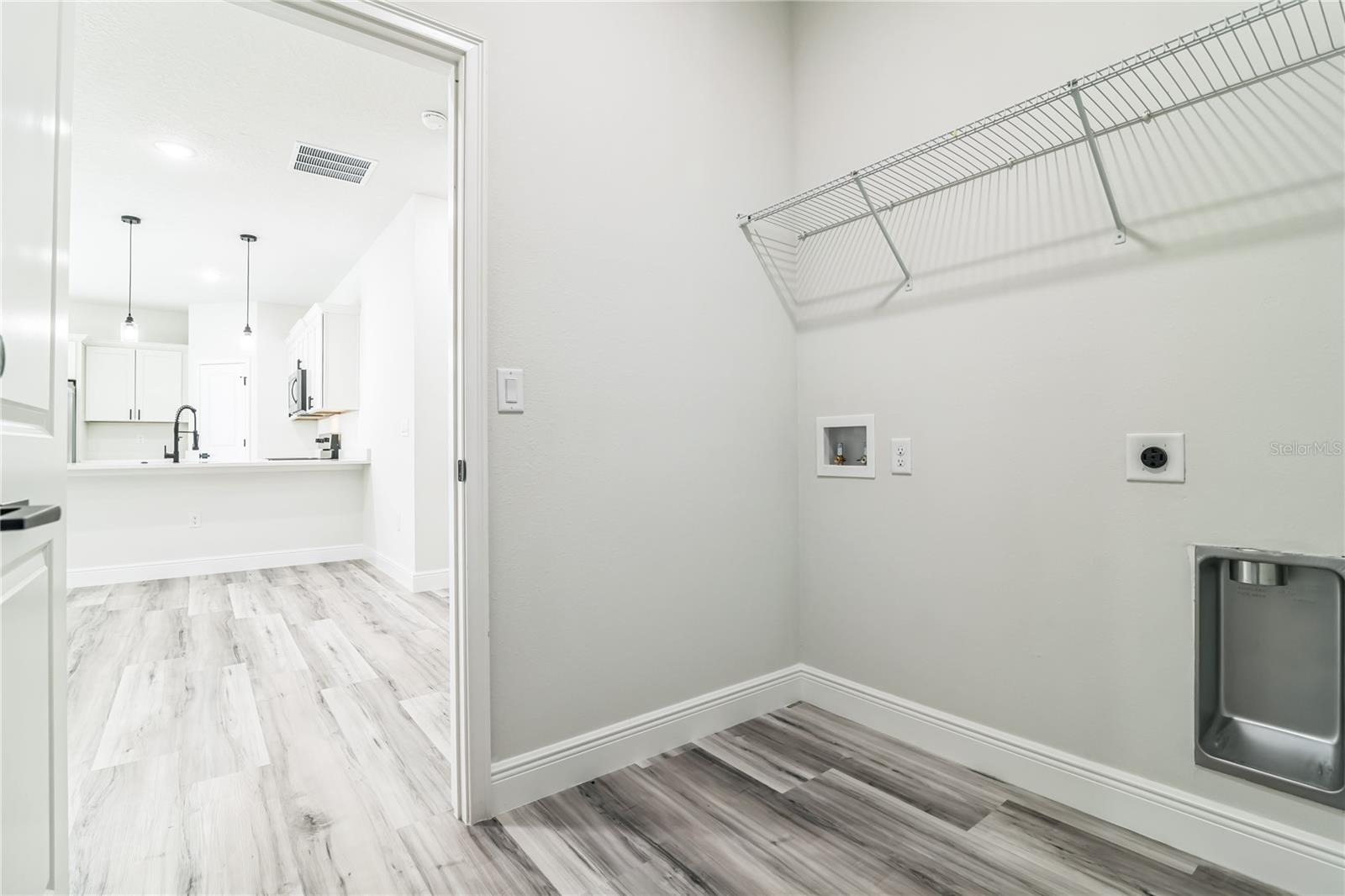 Image 6 of 15 For 8902 135th Street