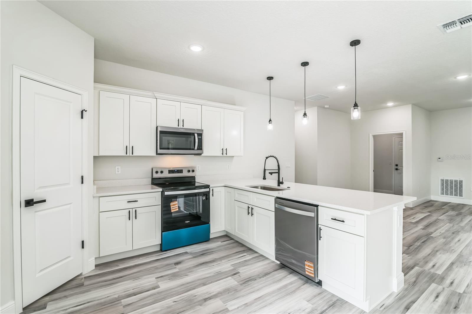 Image 7 of 15 For 8902 135th Street