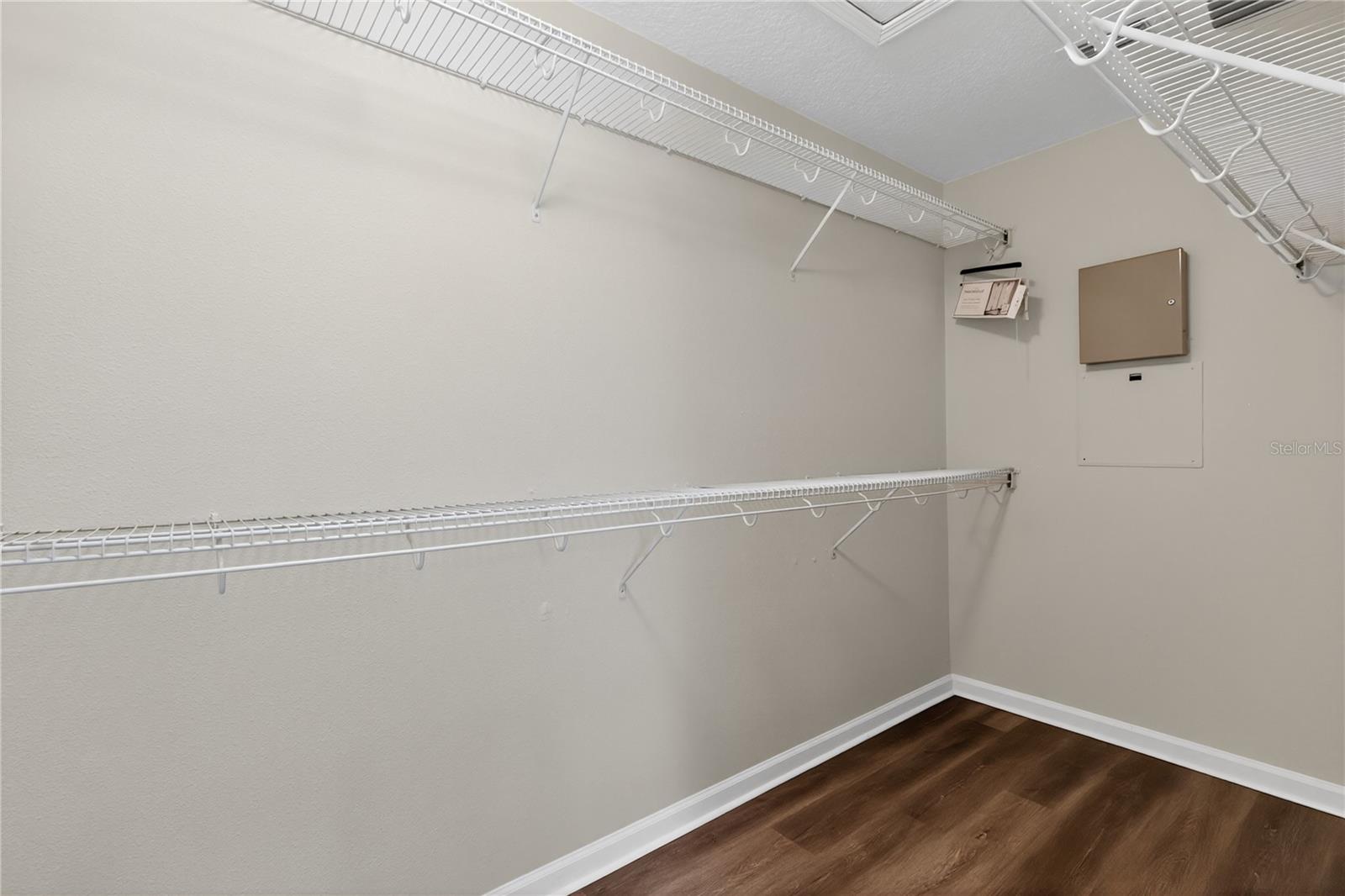 Image 17 of 32 For 13305 Stone Pond Drive