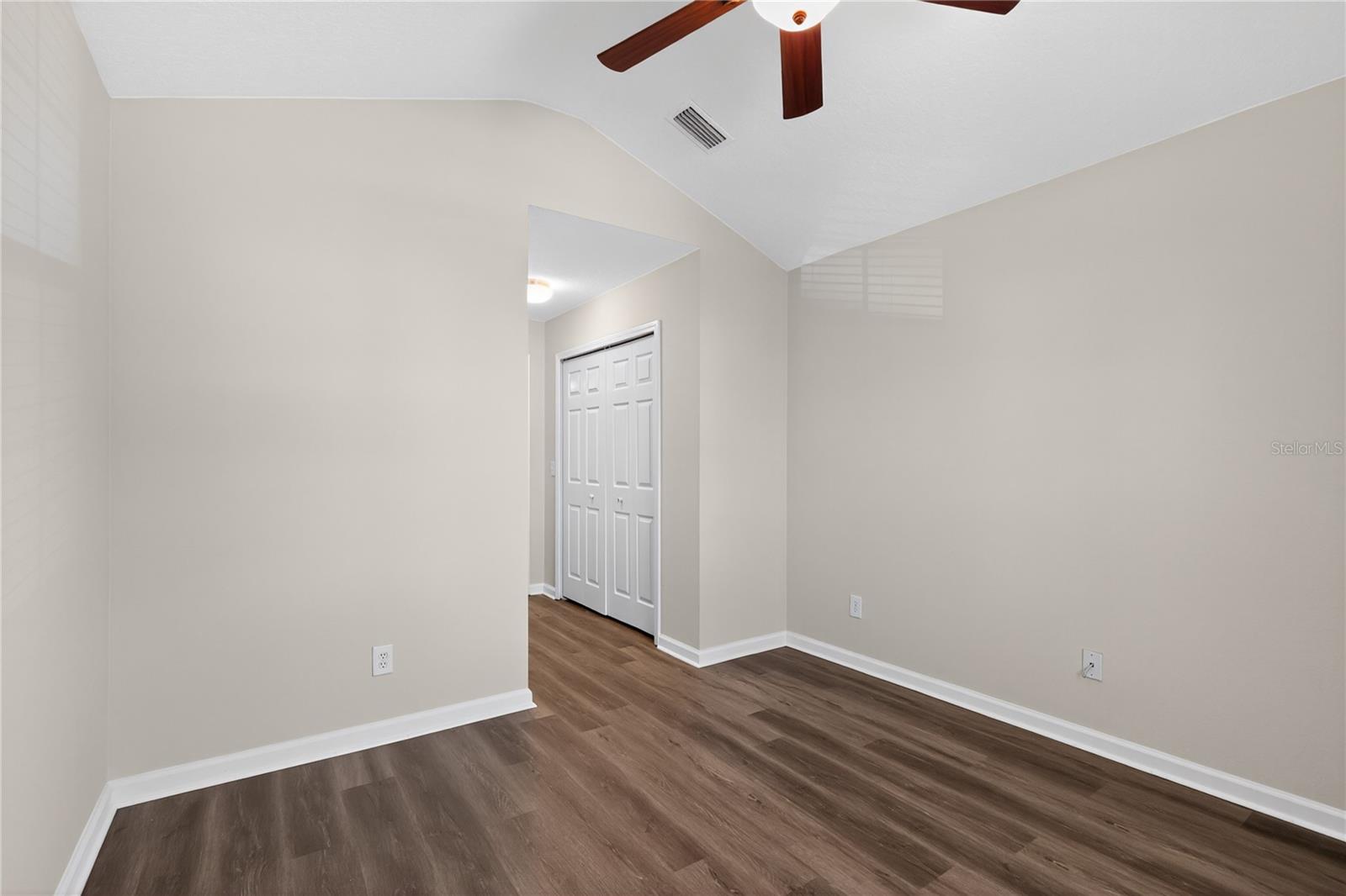 Image 20 of 32 For 13305 Stone Pond Drive