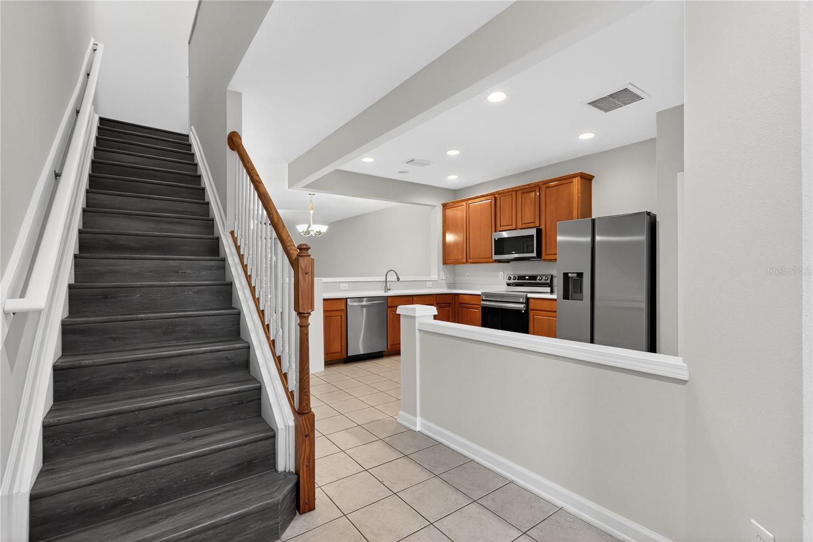 Image 4 of 32 For 13305 Stone Pond Drive