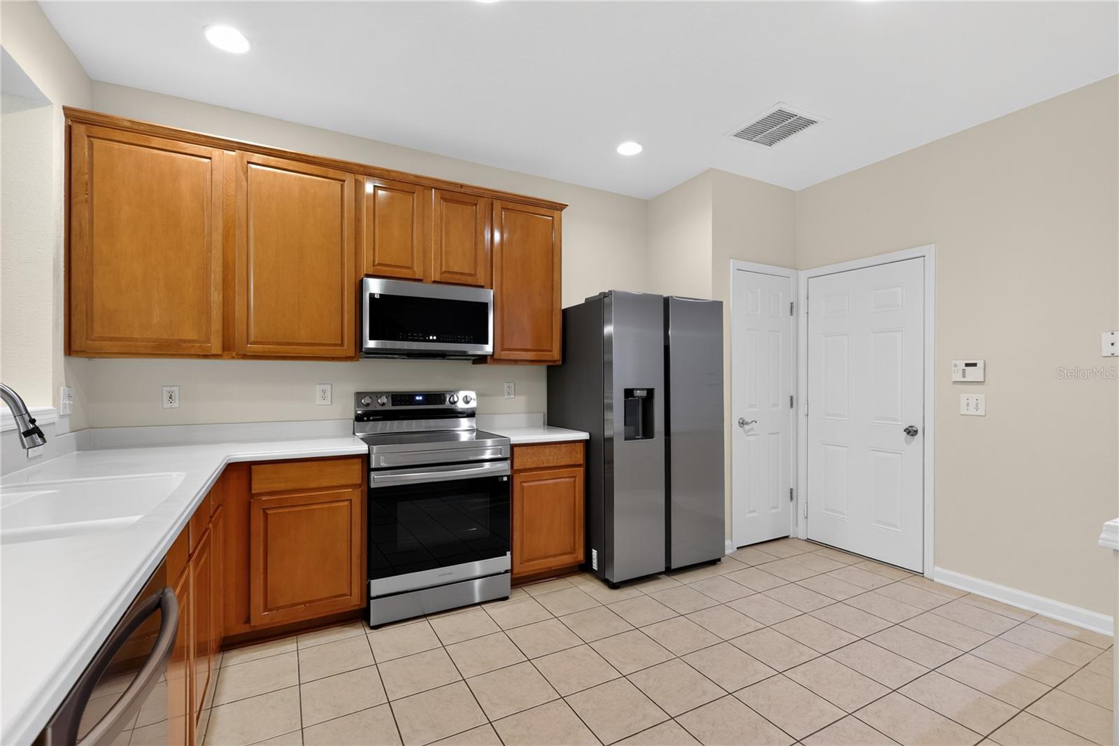 Image 8 of 32 For 13305 Stone Pond Drive