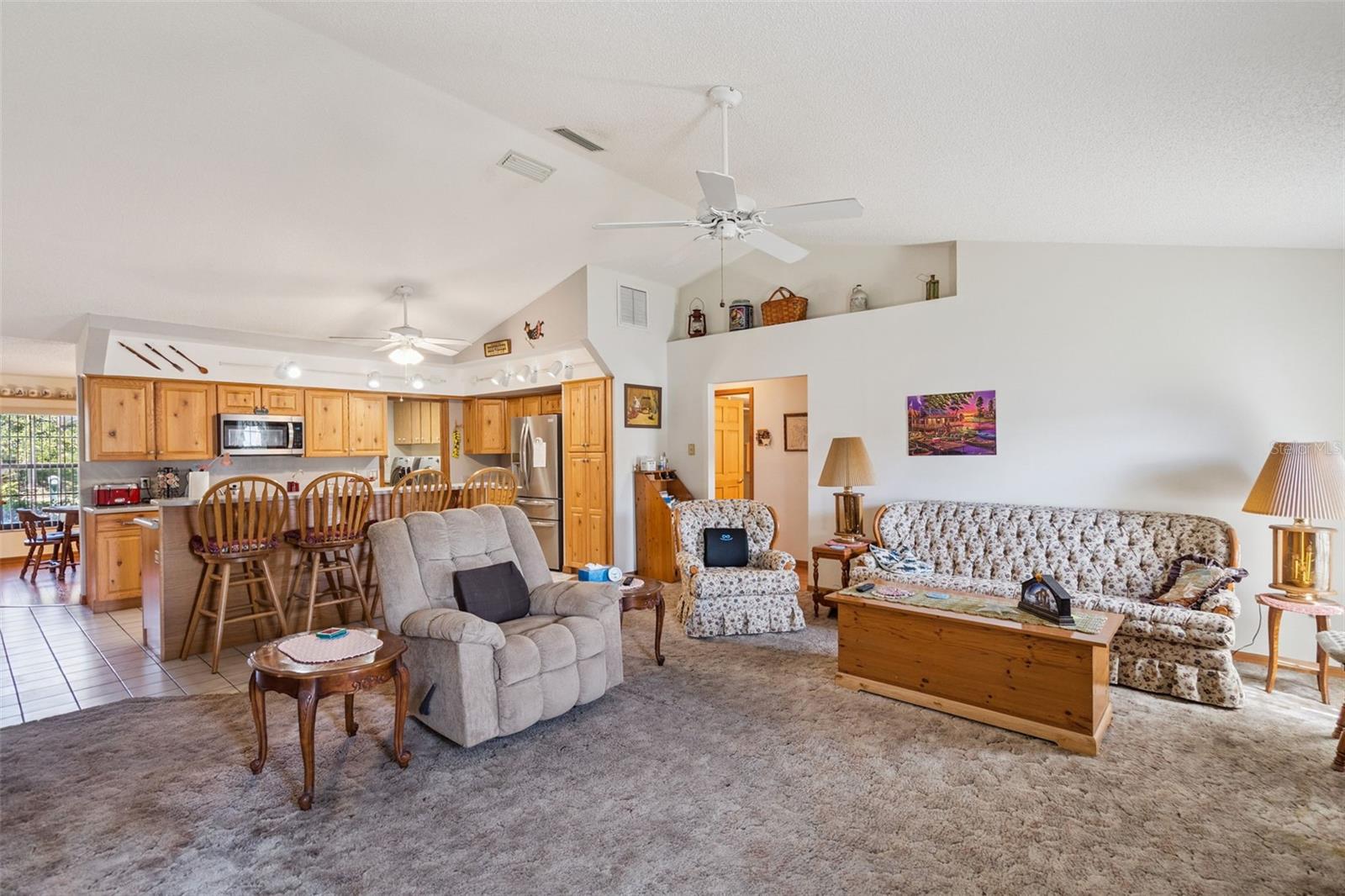 Image 8 of 39 For 812 White Birch Court
