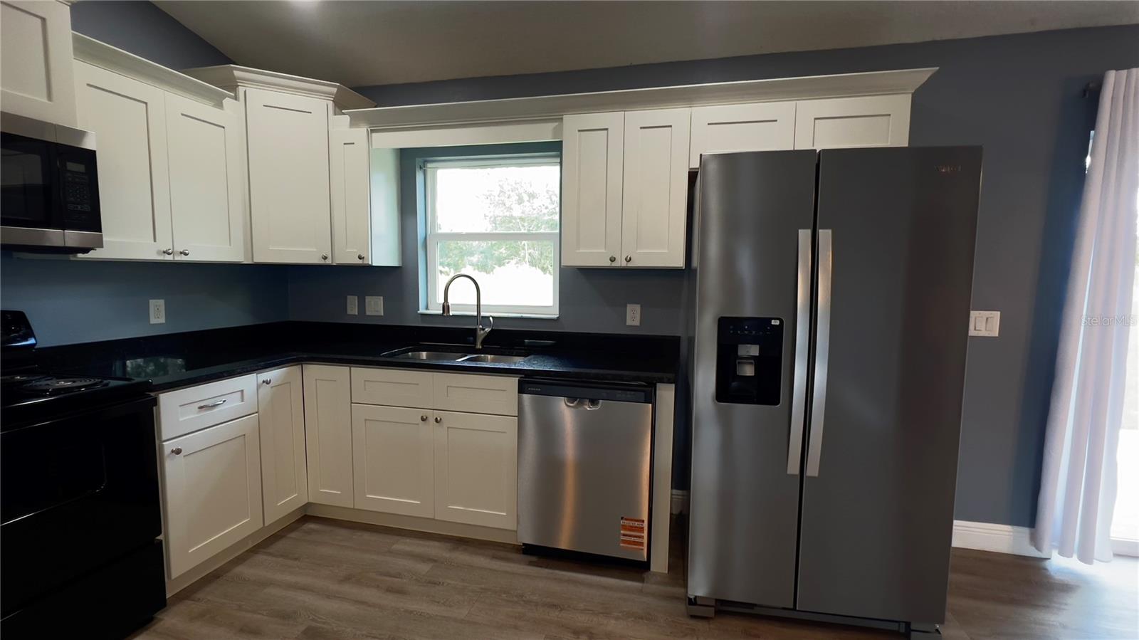 Image 8 of 27 For 3709 Wilhelm Street