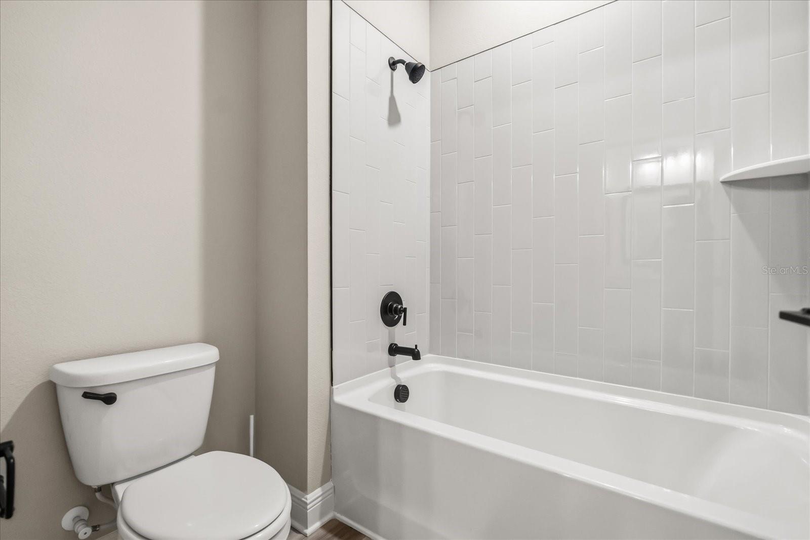 Image 22 of 42 For 7736 Somersworth Drive