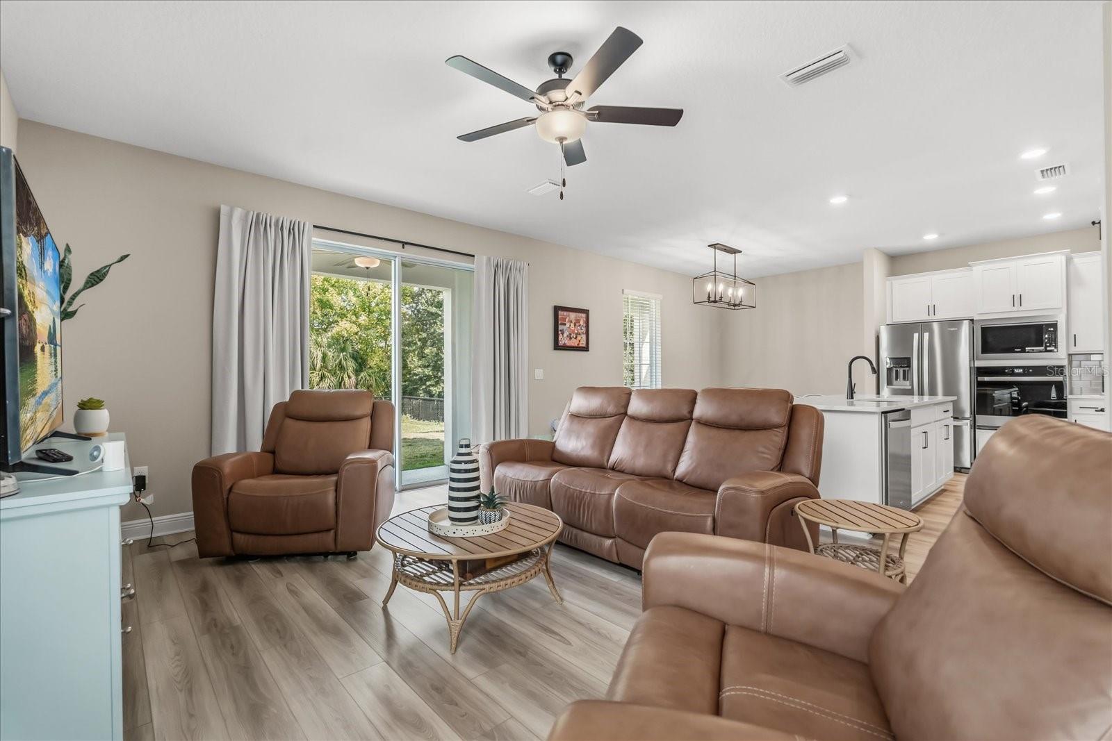 Image 6 of 42 For 7736 Somersworth Drive