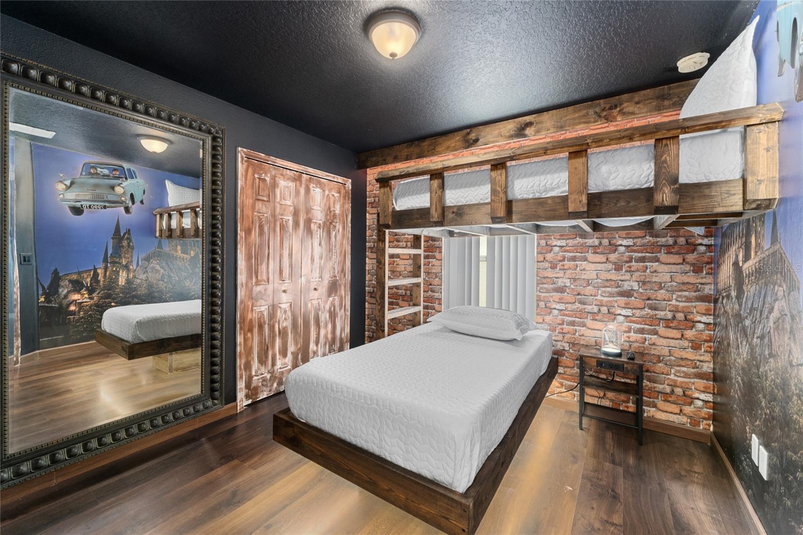 Image 16 of 47 For 1067 Tourmaline Drive