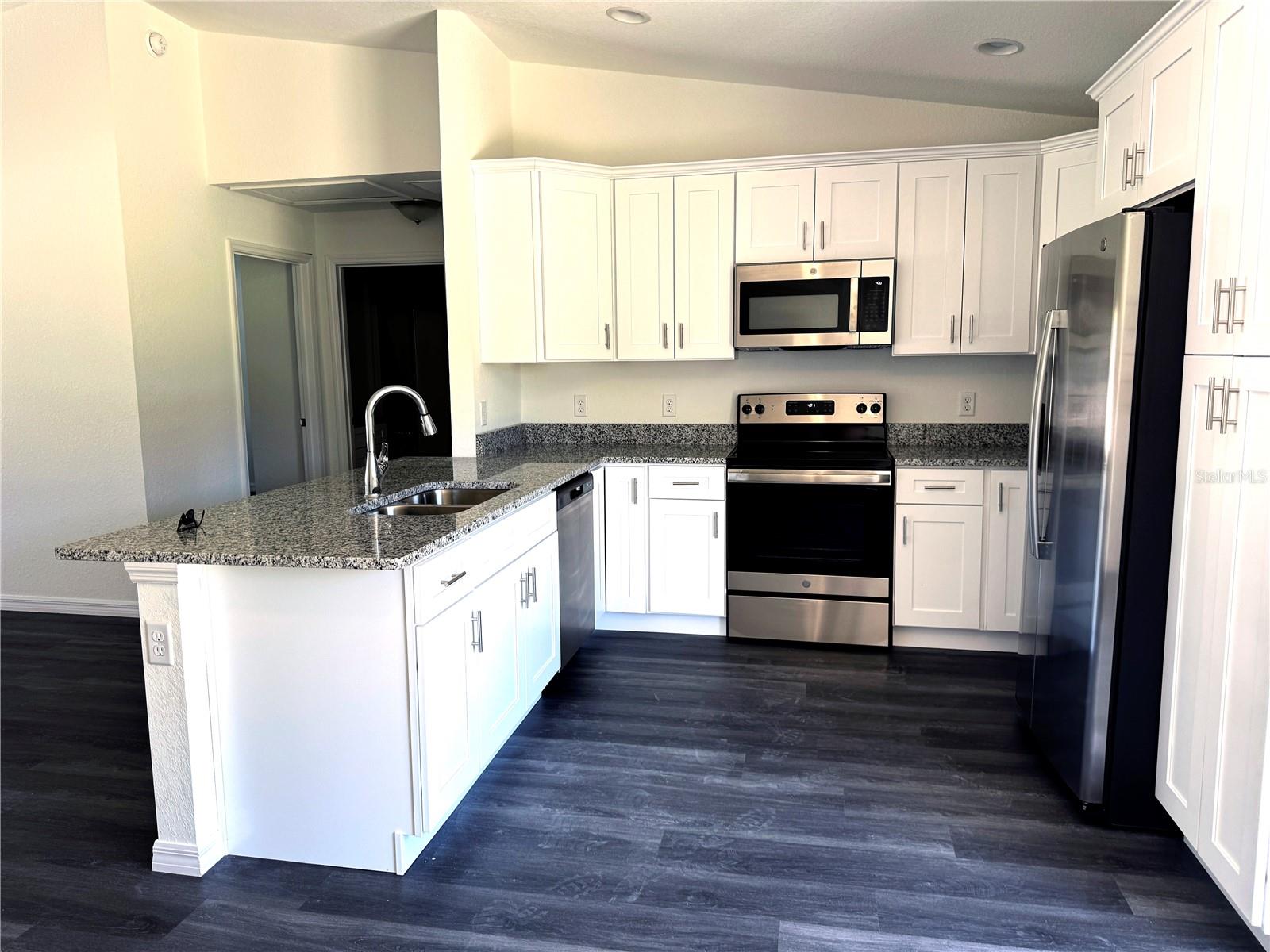 Image 11 of 19 For 294 Malauka Run