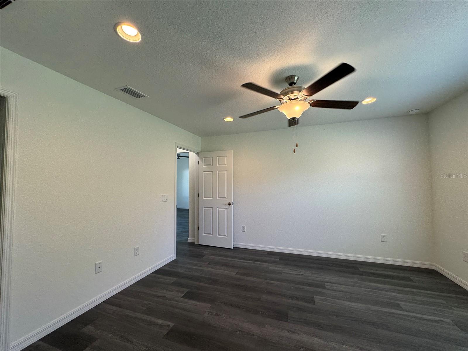 Image 16 of 19 For 294 Malauka Run