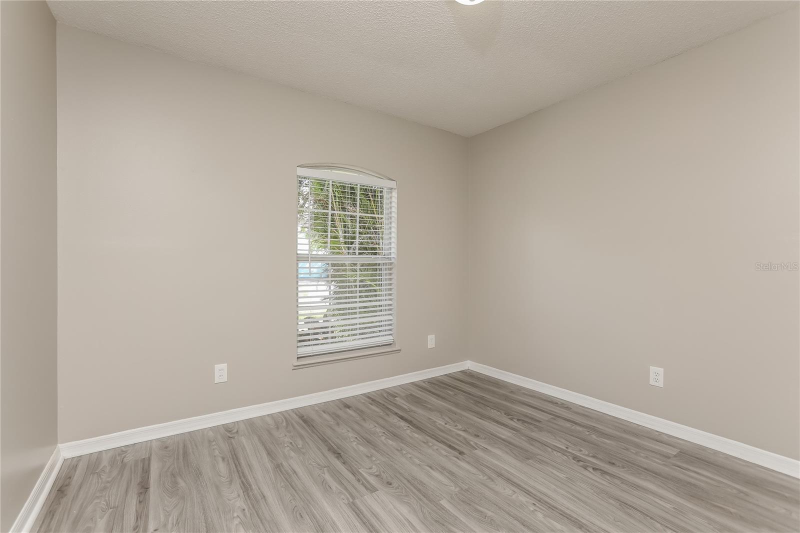 Image 9 of 16 For 8757 Claiborne Court