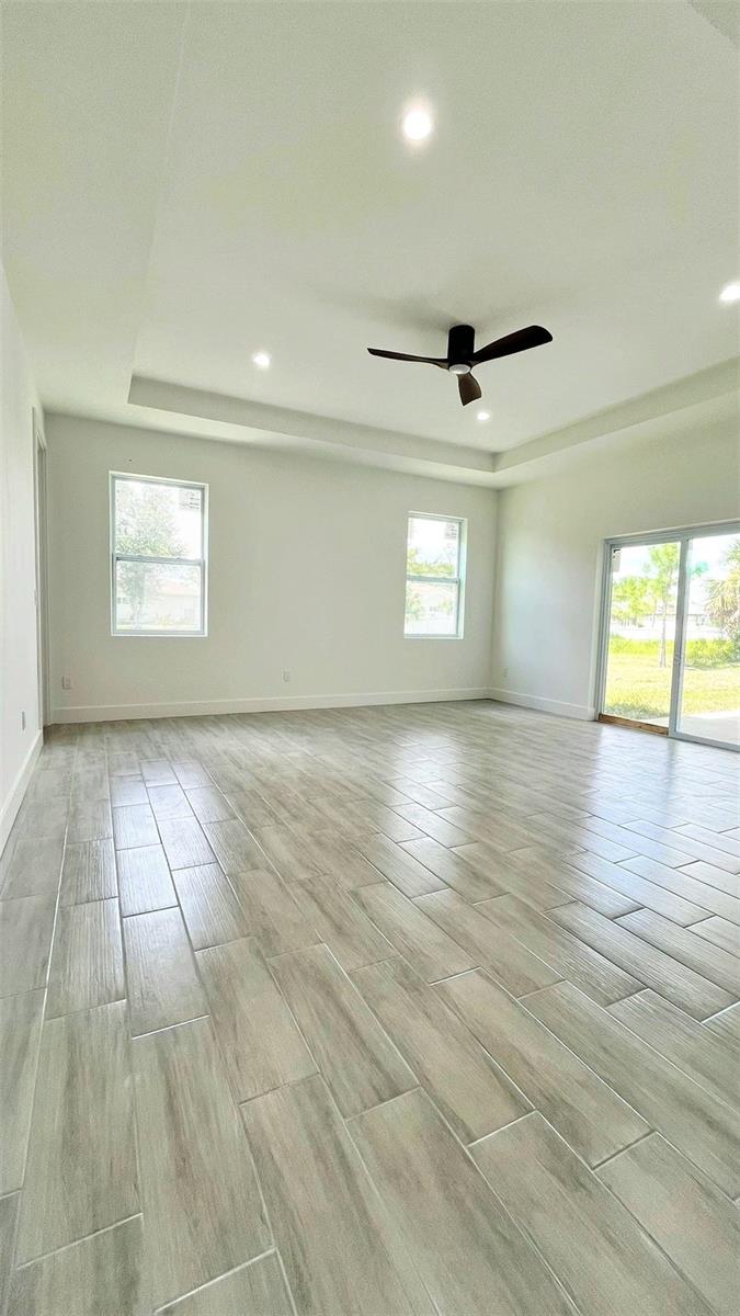 Image 32 of 35 For 4661 Fairlane Drive