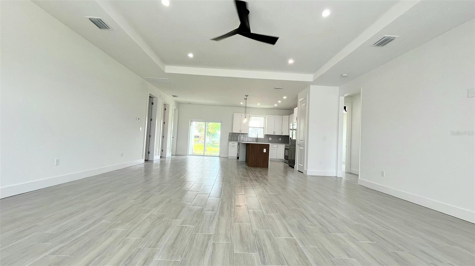 Image 6 of 35 For 4661 Fairlane Drive