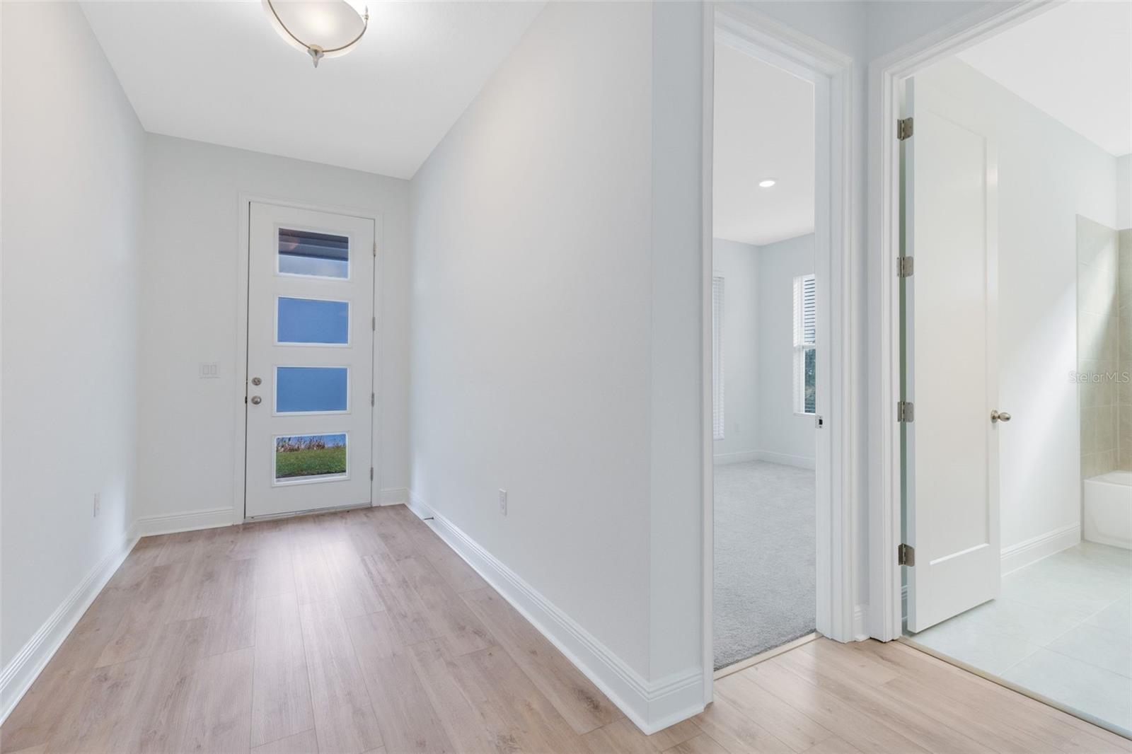 Image 4 of 24 For 2962 Scout Street