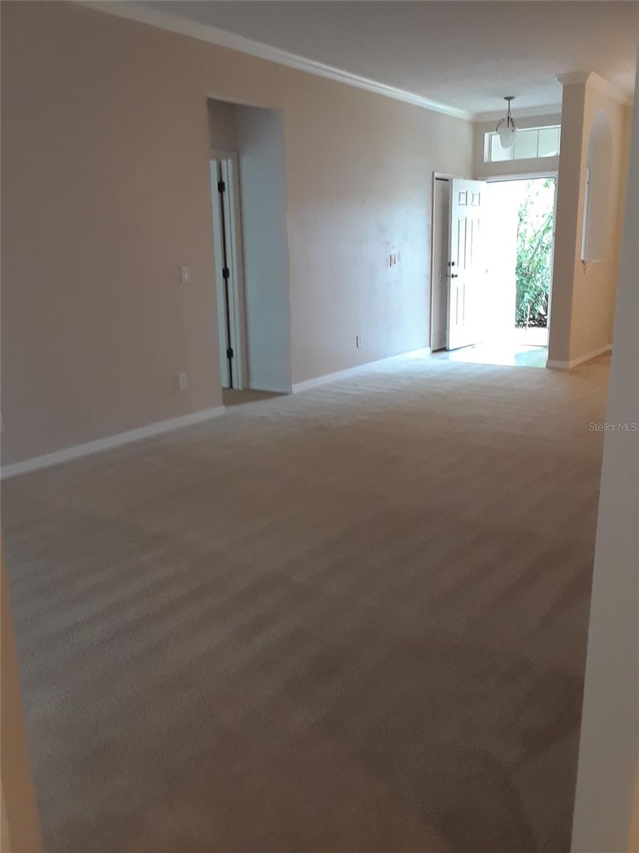 Image 14 of 28 For 225 Largovista Drive