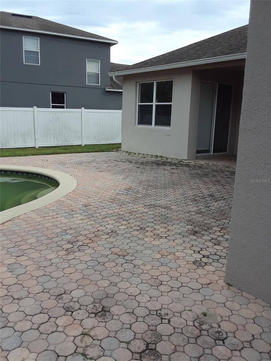 Image 25 of 28 For 225 Largovista Drive