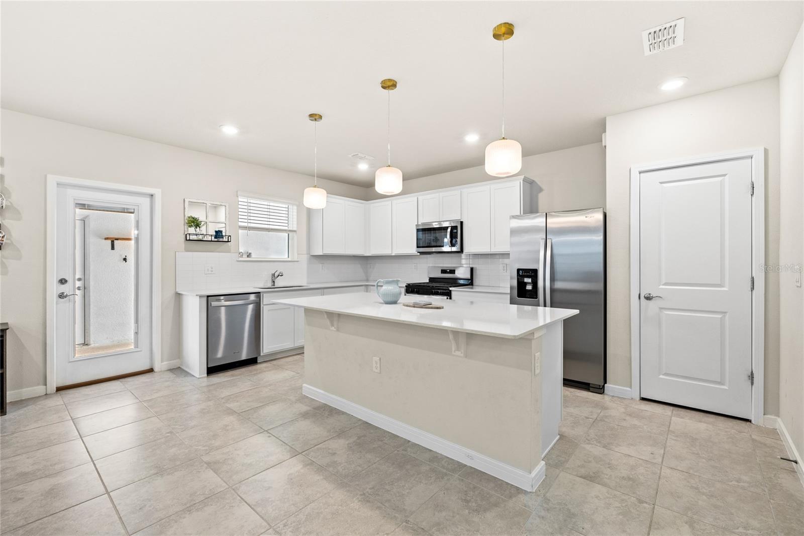 Image 5 of 39 For 4079 Feather Tree Drive