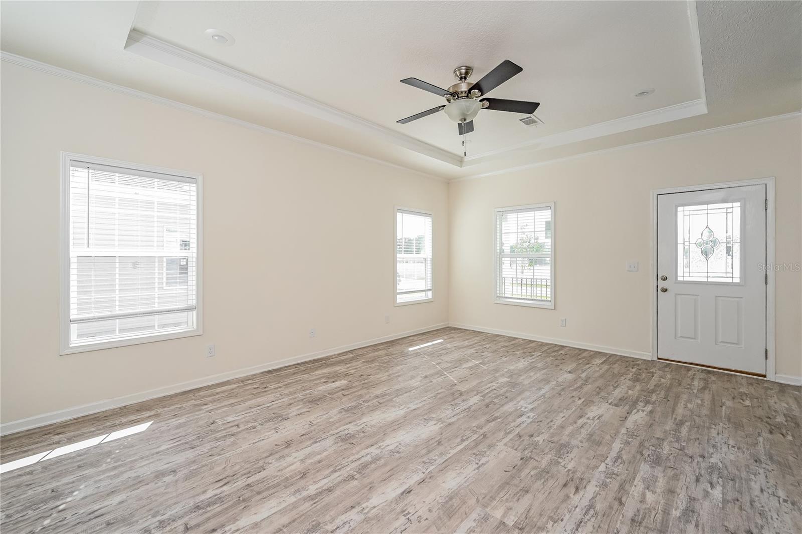 Image 2 of 16 For 6737 48th Avenue N