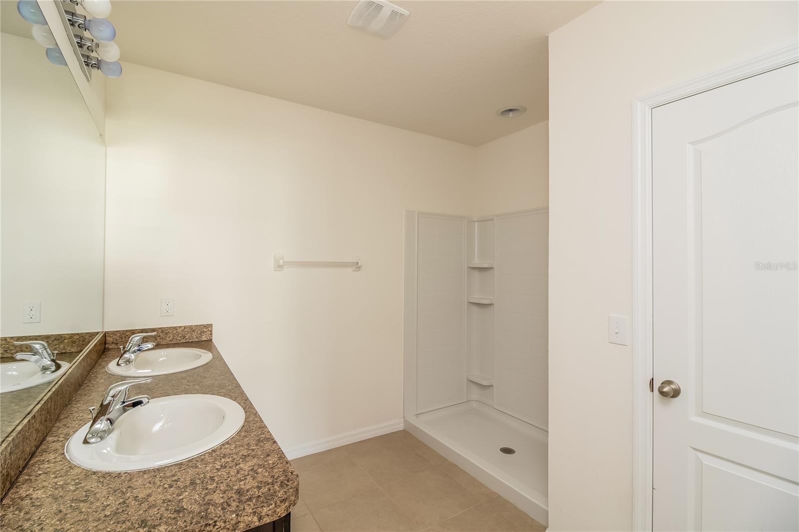 Image 11 of 16 For 4055 Bramblewood Loop