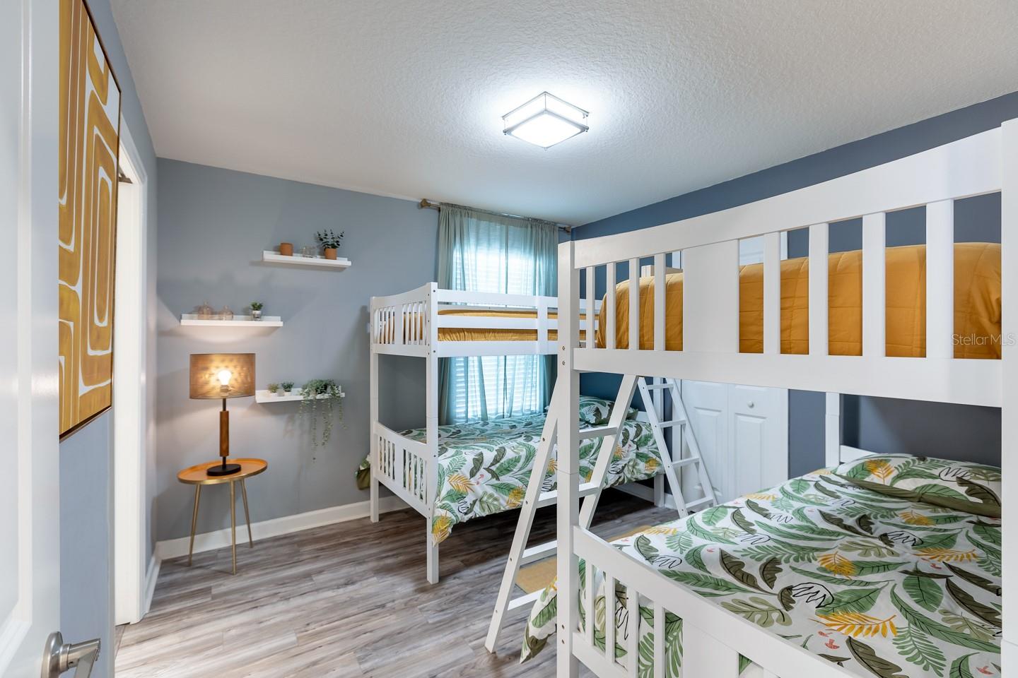 Image 29 of 70 For 2929 Fable Street