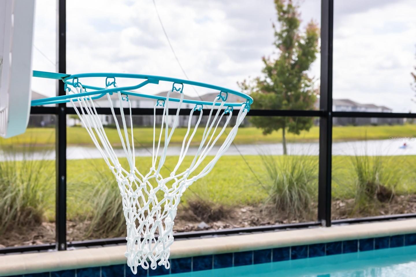 Image 43 of 70 For 2929 Fable Street