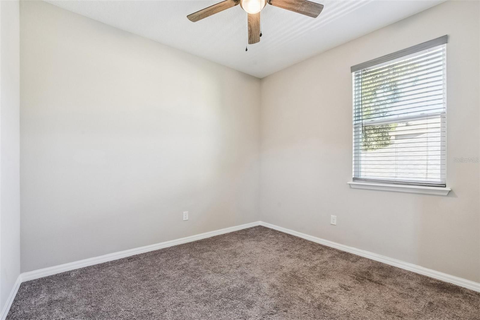 Image 17 of 32 For 1108 Lincoln Ridge Loop