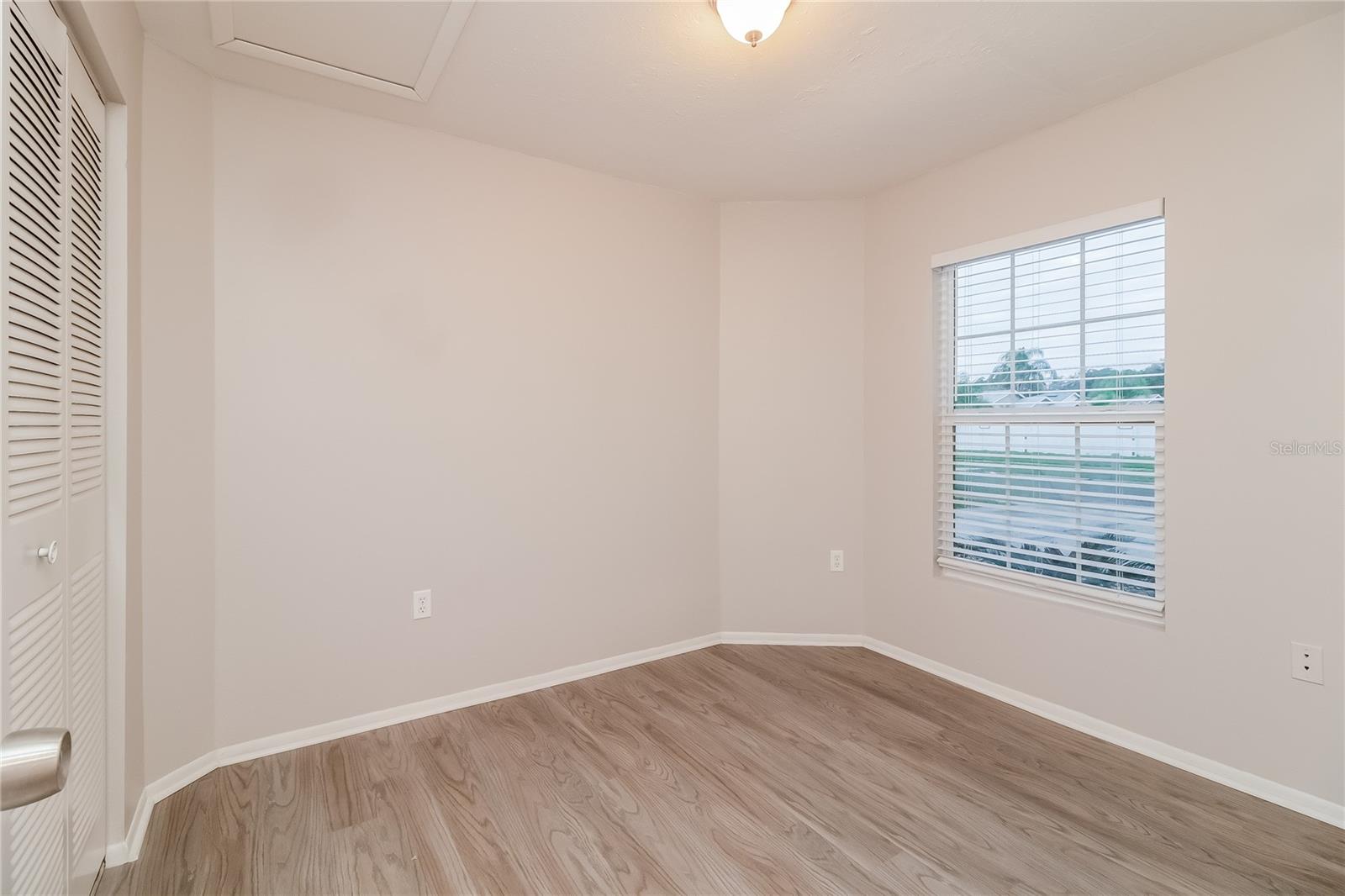 Image 12 of 16 For 1433 Vinetree Drive