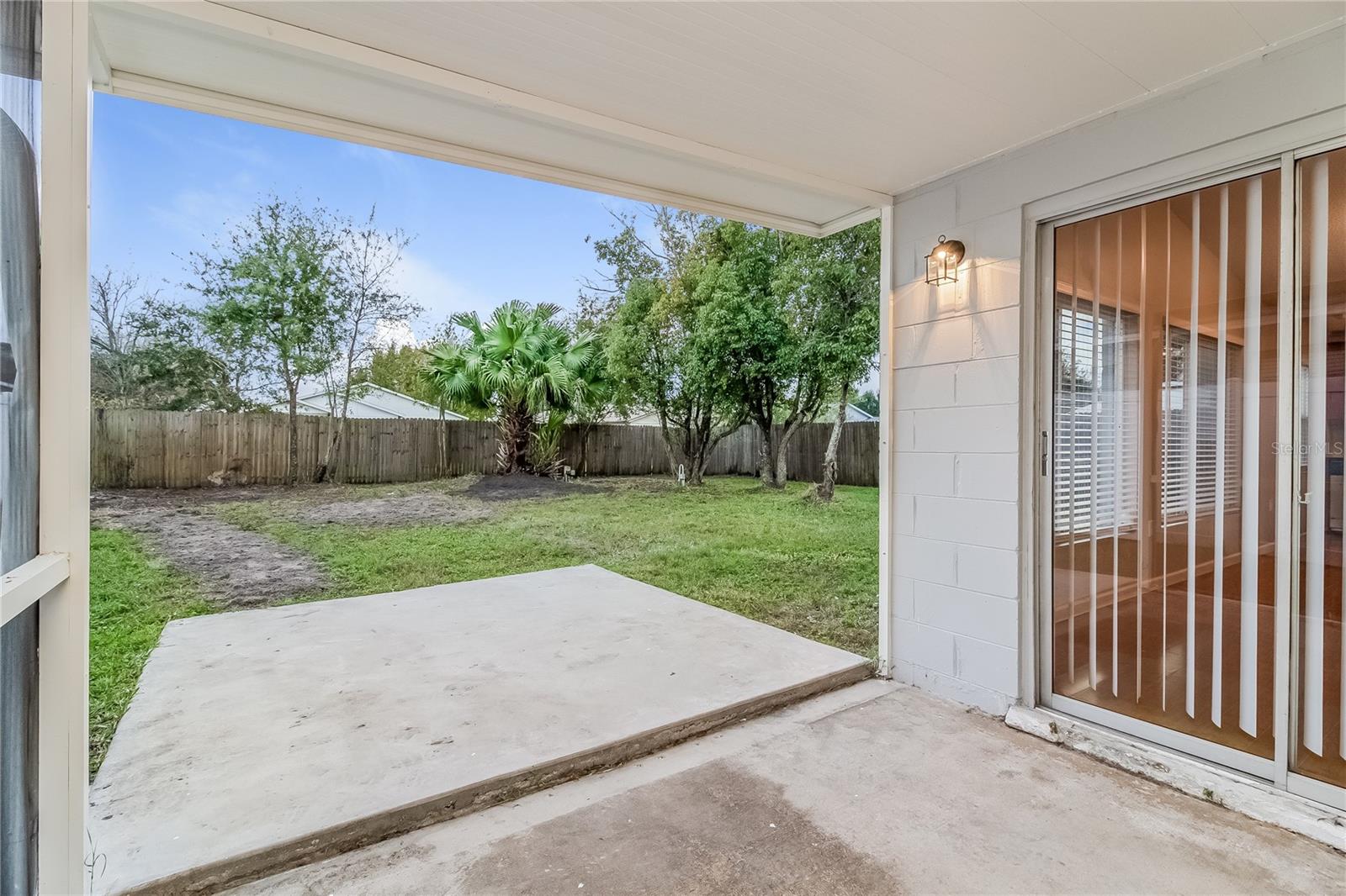 Image 14 of 16 For 1433 Vinetree Drive