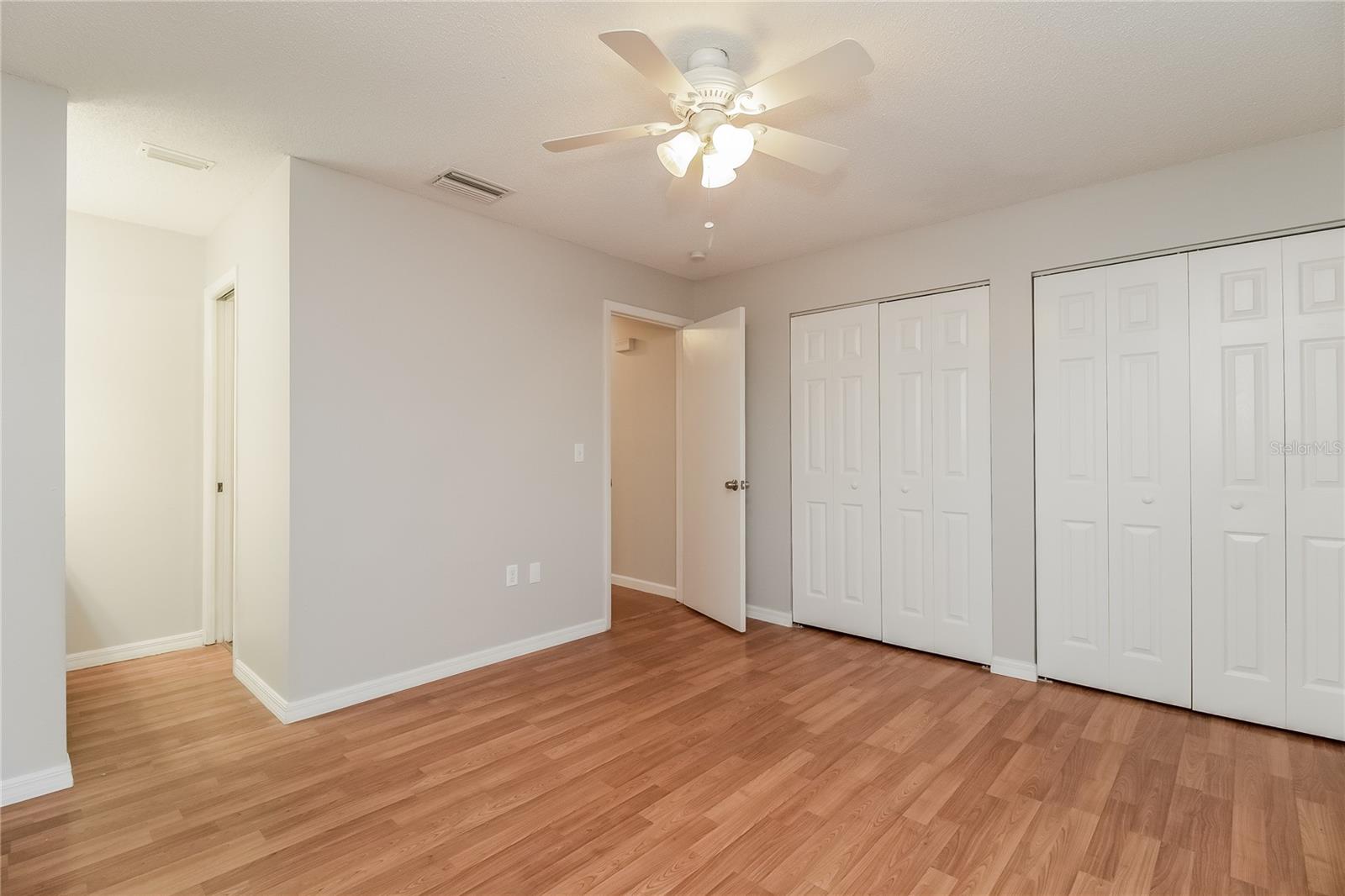 Image 8 of 16 For 1433 Vinetree Drive