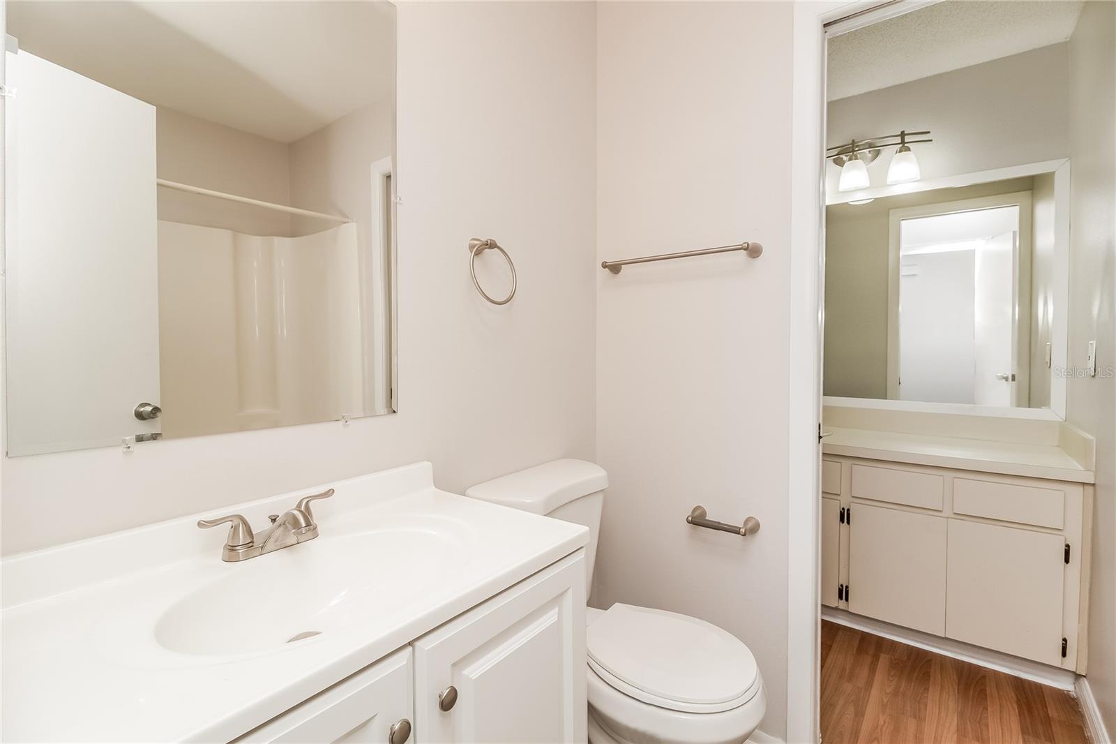 Image 9 of 16 For 1433 Vinetree Drive