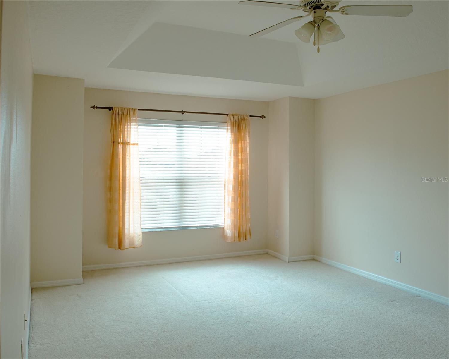 Image 16 of 25 For 1102 Travertine Terrace