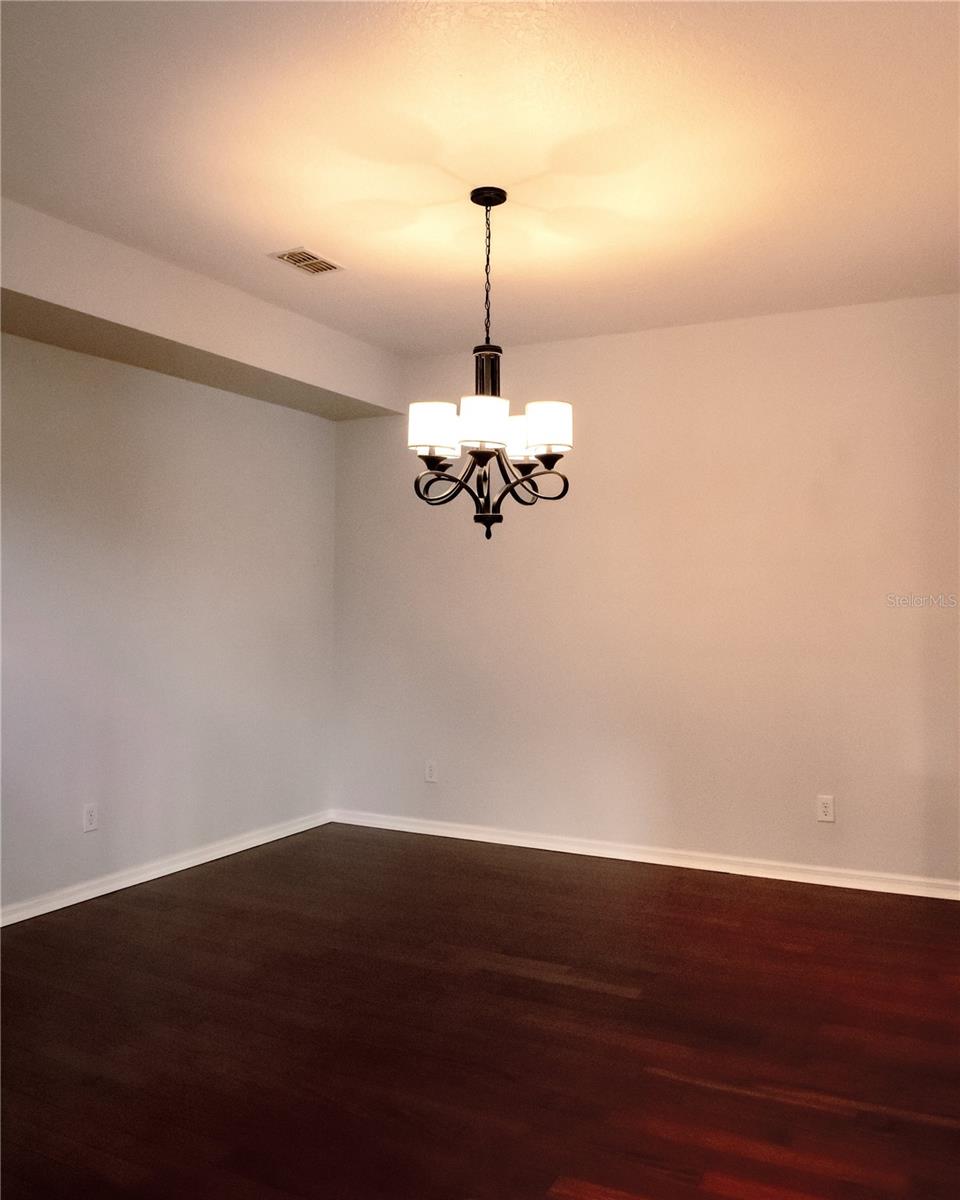 Image 9 of 25 For 1102 Travertine Terrace
