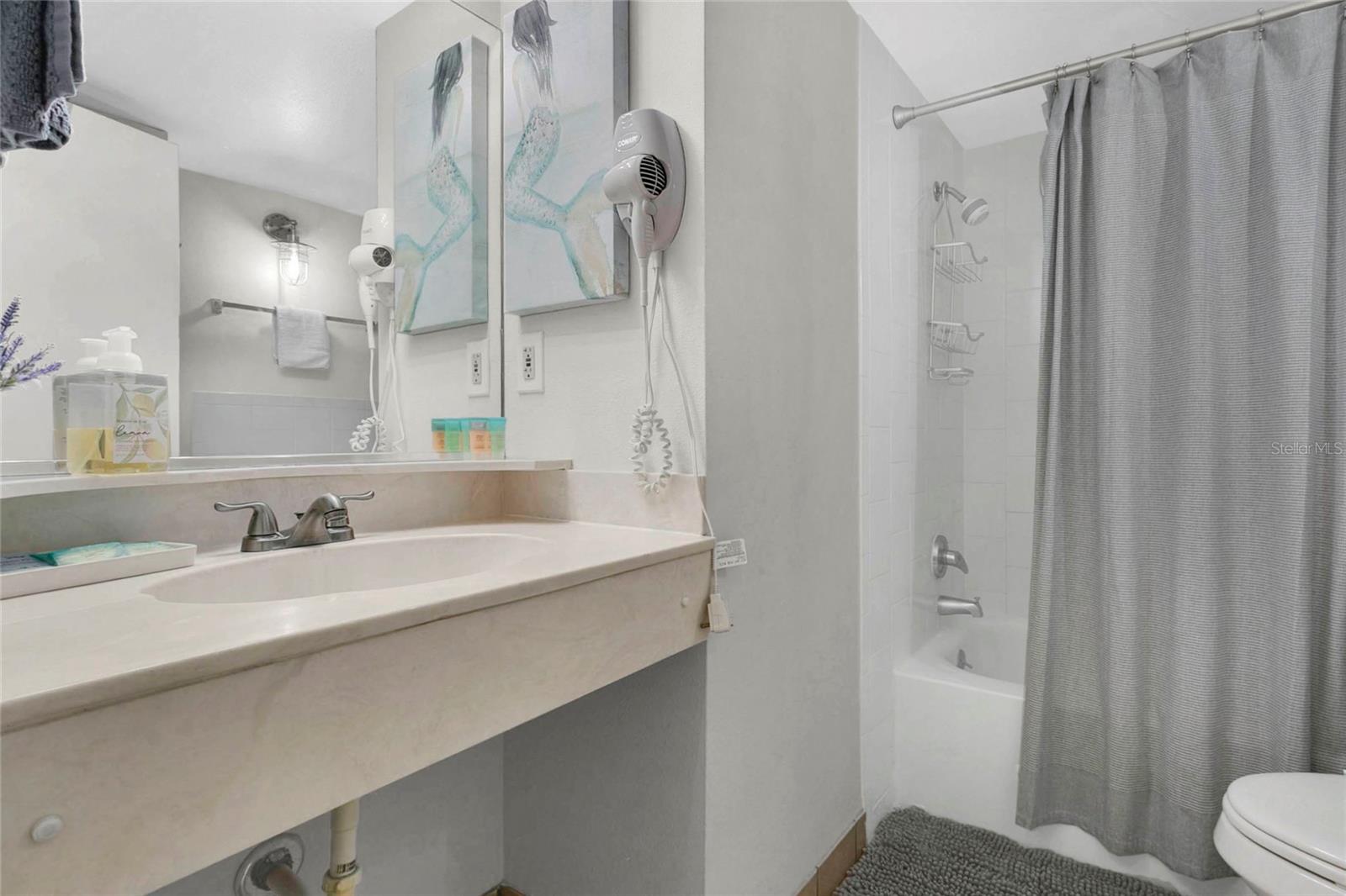 Image 9 of 19 For 1909 Atlantic Avenue 802