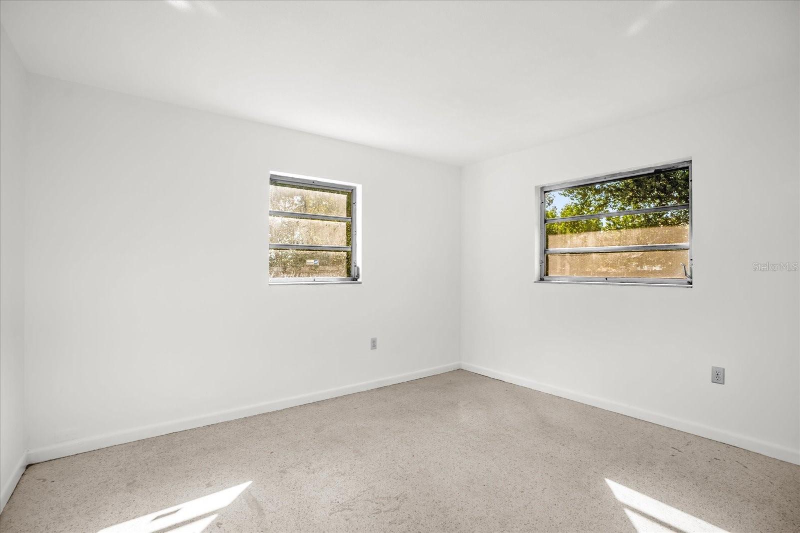 Image 15 of 25 For 120 Roberts Street