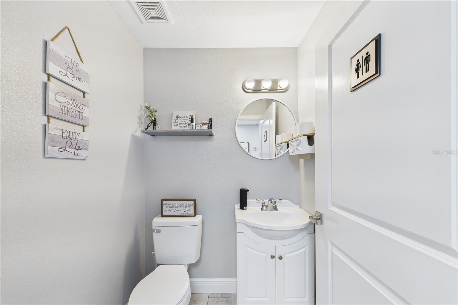 Image 16 of 53 For 2955 Pineda Plaza Way